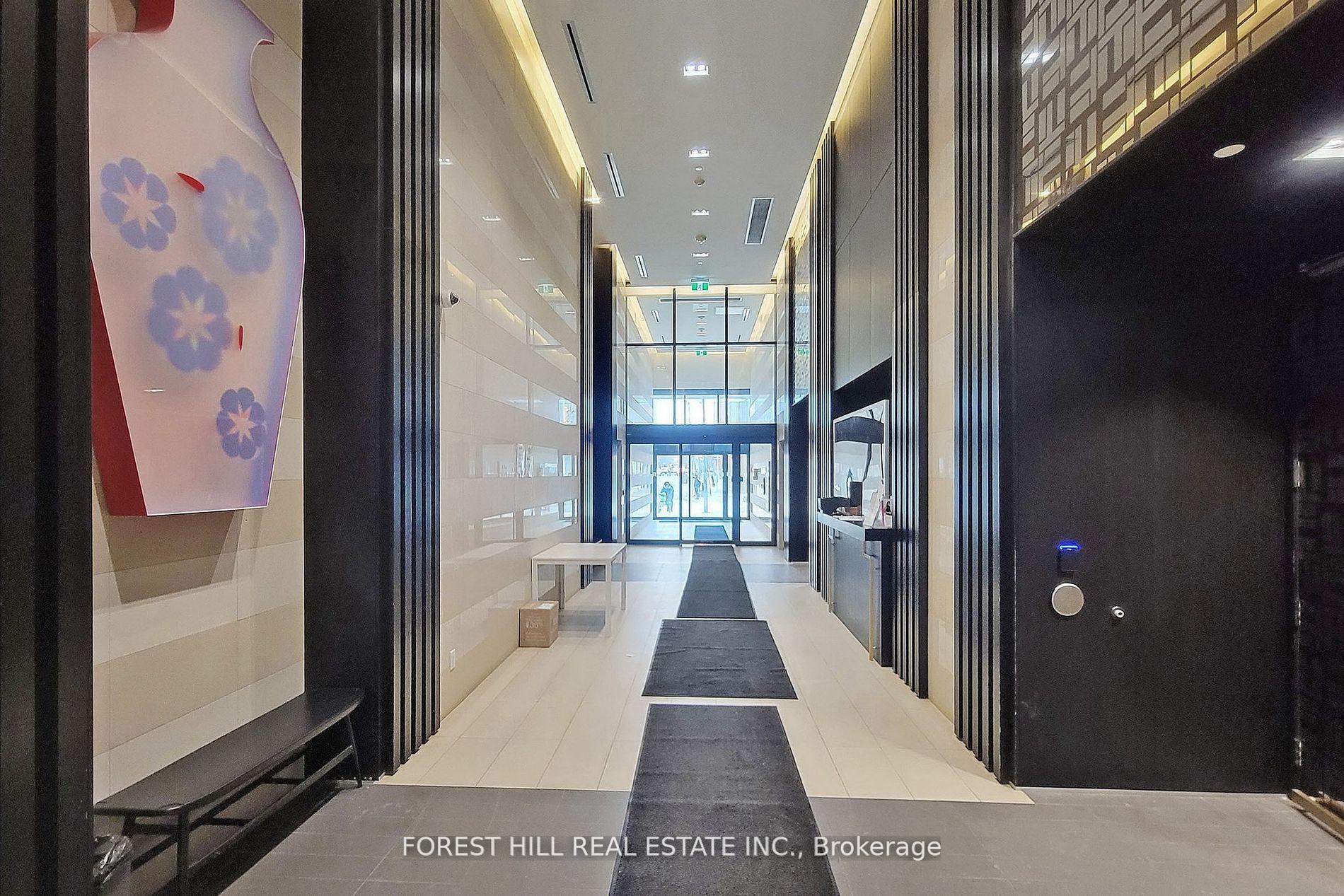 2 Bedrooms Condo at 501 Yonge,  Toronto For sale