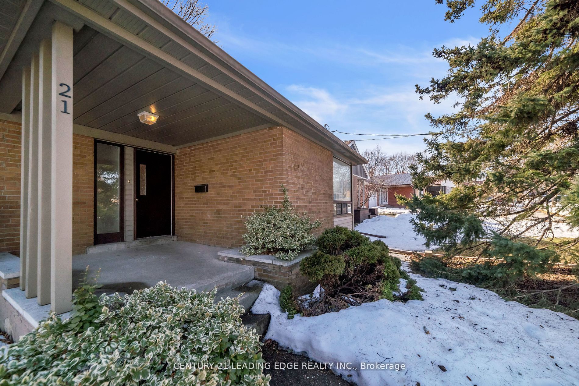21 Rossander Court
