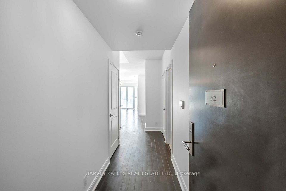 60 Absolute Avenue 602
