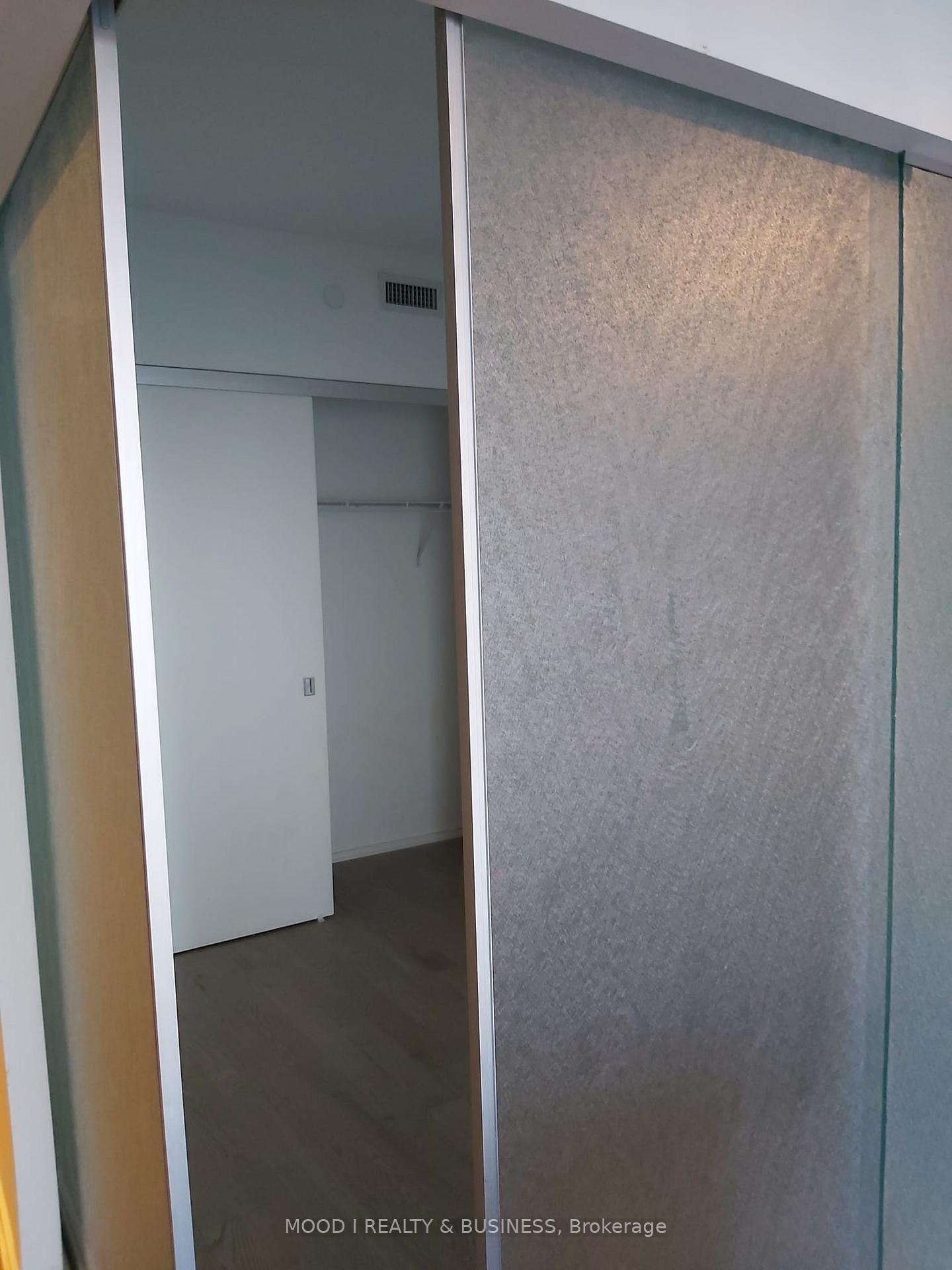 3 Bedrooms Condo at 12 Bonnycastle, Toronto For sale