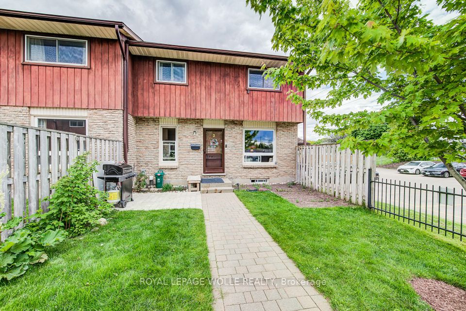 249 Cedarbrae