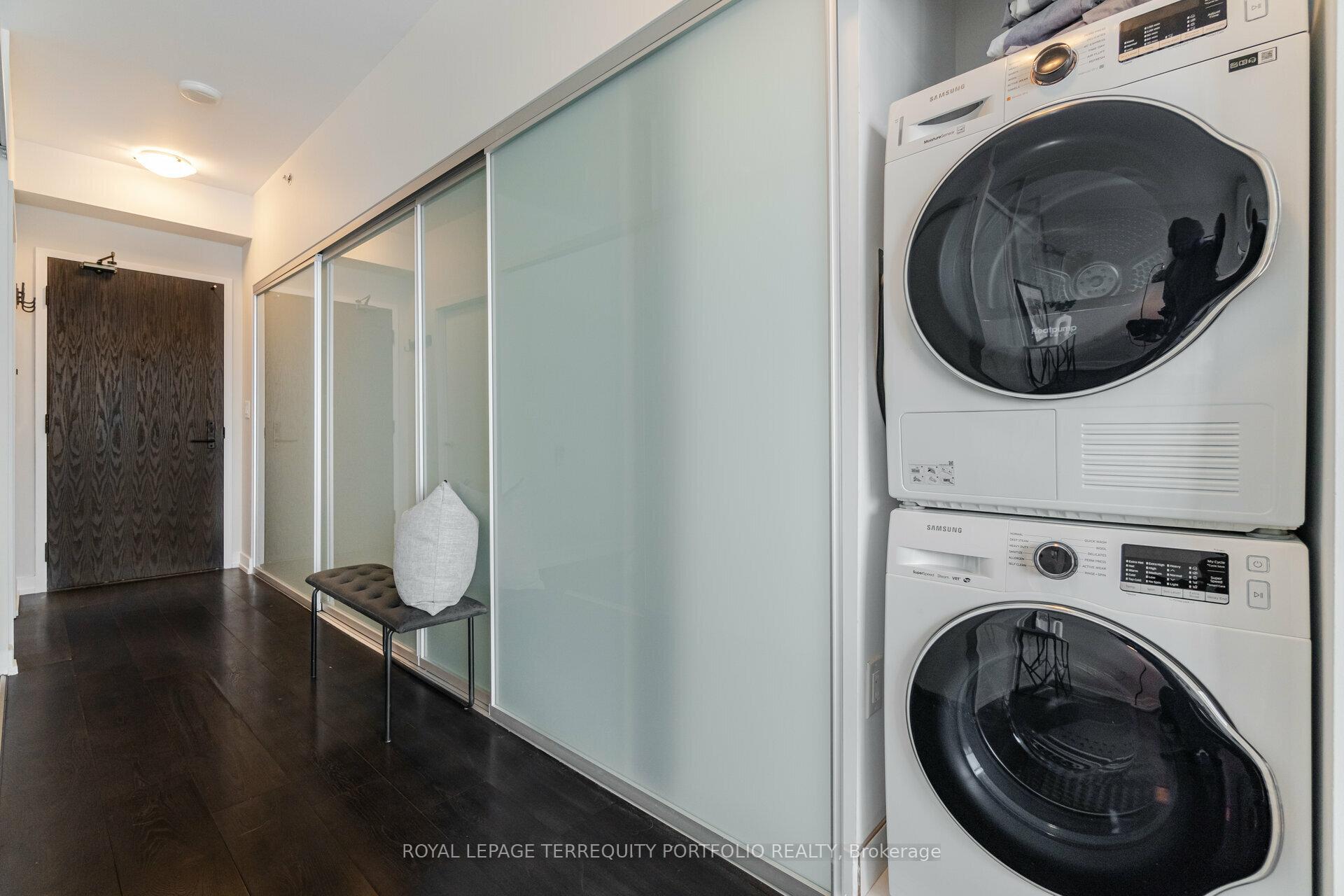 1 Bedroom Condo at 426 University,  Toronto For sale