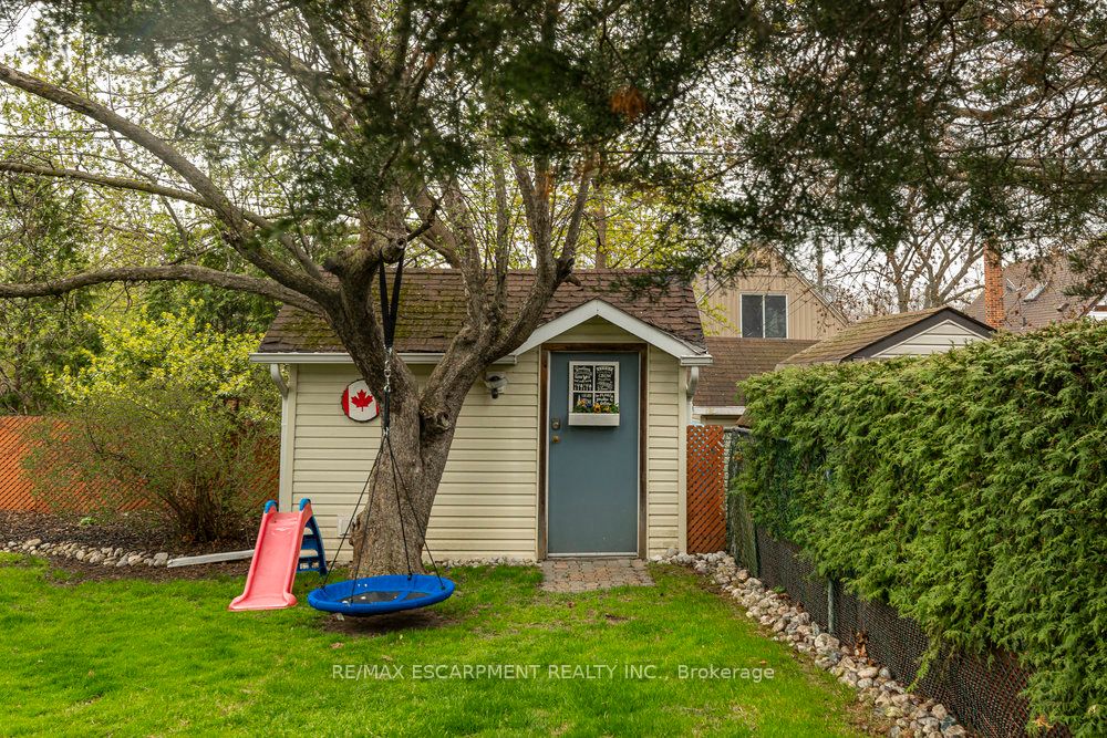 5 Bettina Avenue