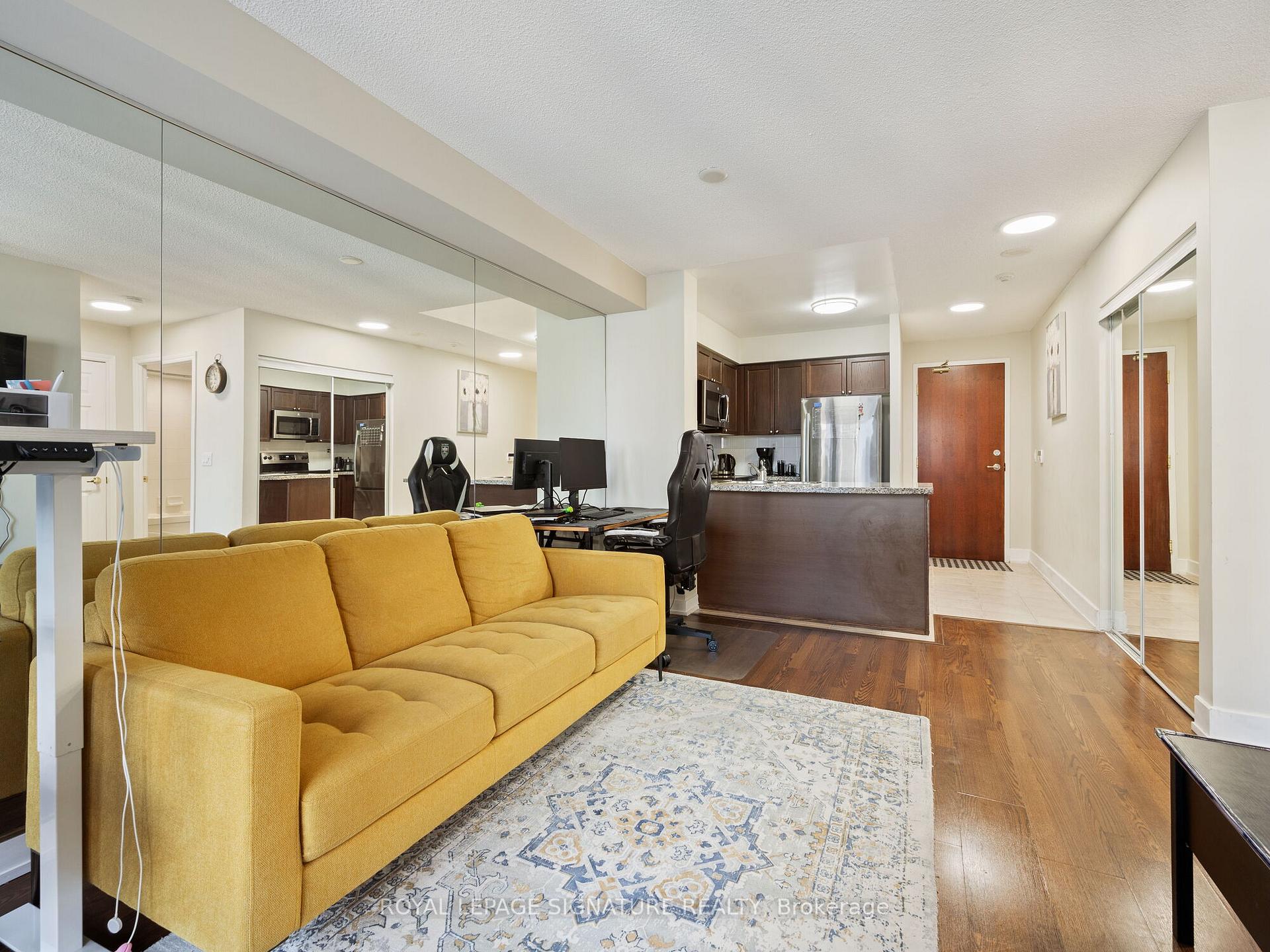 1 Bedroom Condo at 5 Michael Power, Toronto For sale