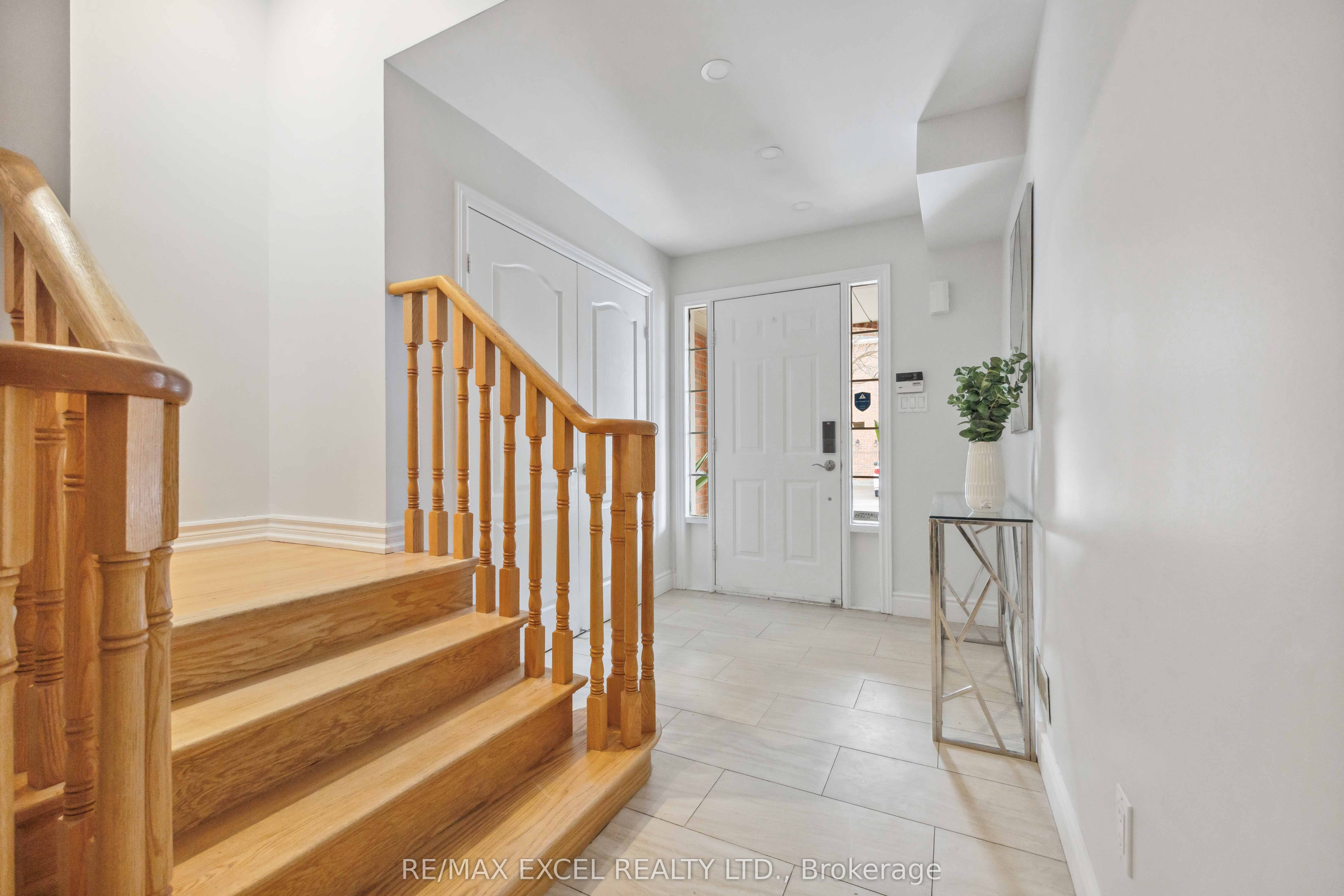 255 Shaftsbury Avenue, #66