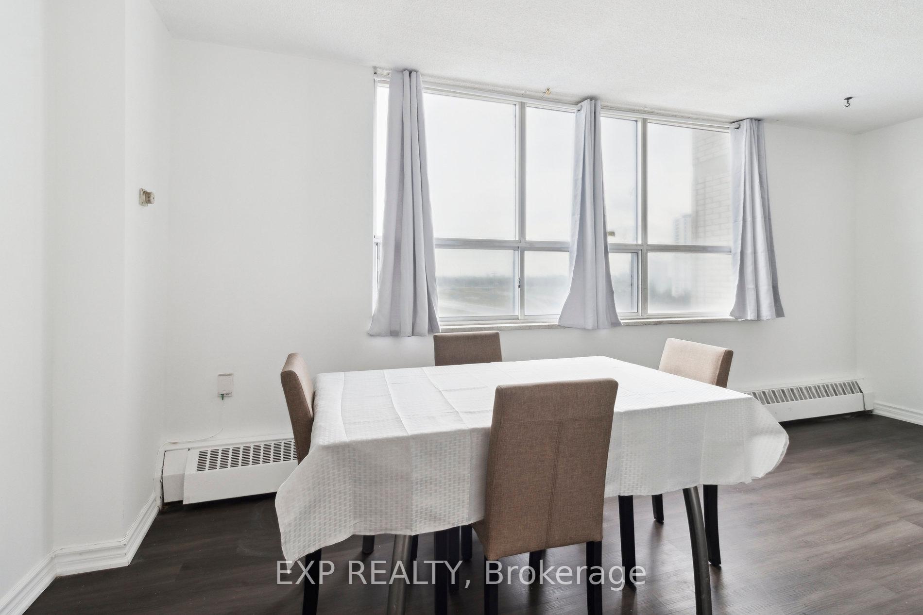 3 Bedrooms Condo at 5 Parkway Forest, Toronto For sale