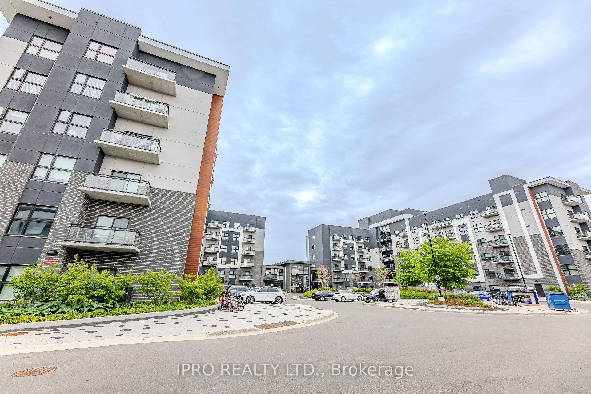 1 Bedroom Condo at 102 Grovewood Common, Oakville For sale