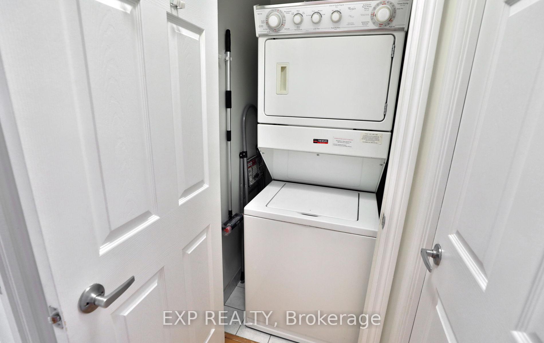 #1202 – 3880 Duke of York Boulevard, Mississauga, ON L5B 4M7