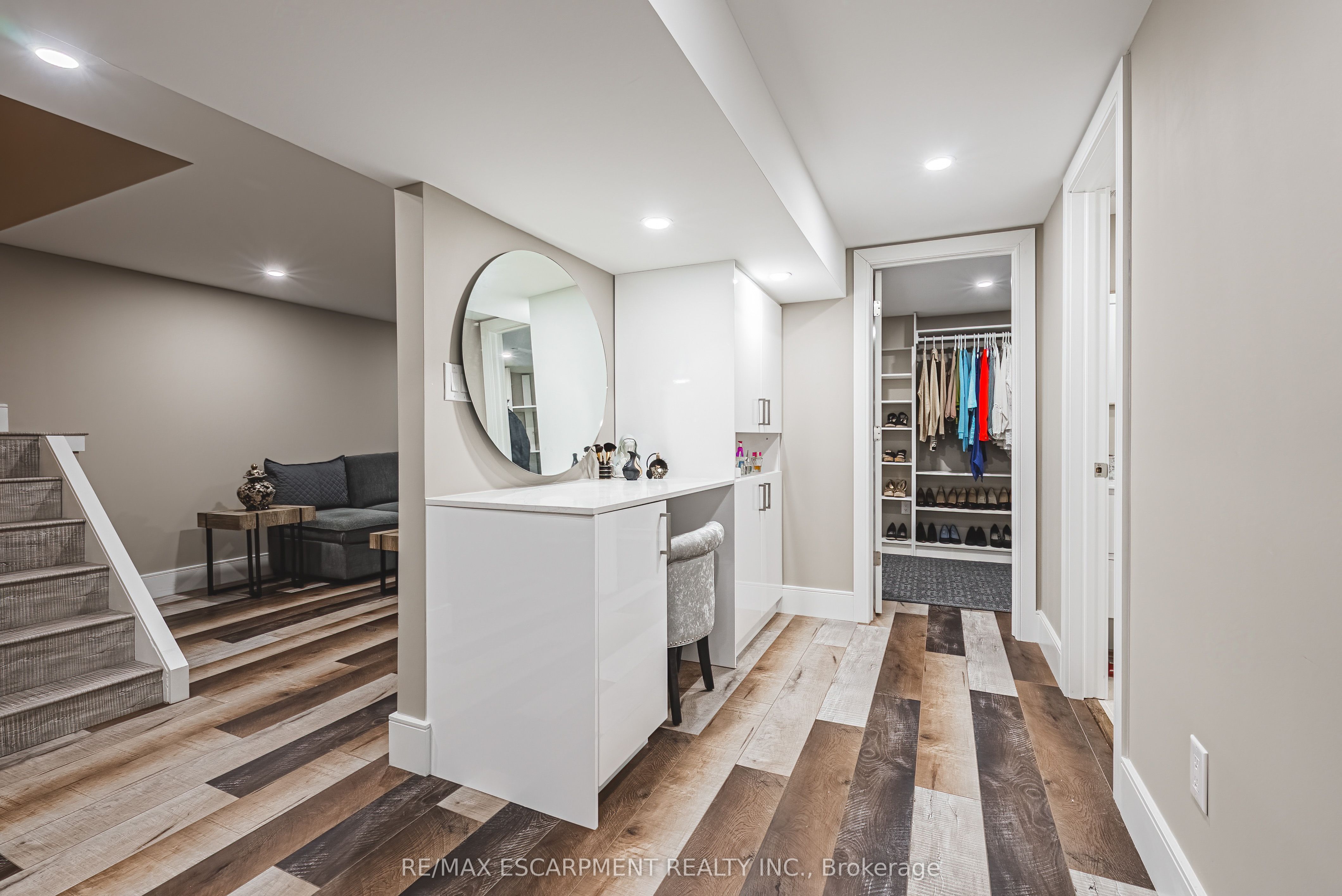 103 Broughton Avenue