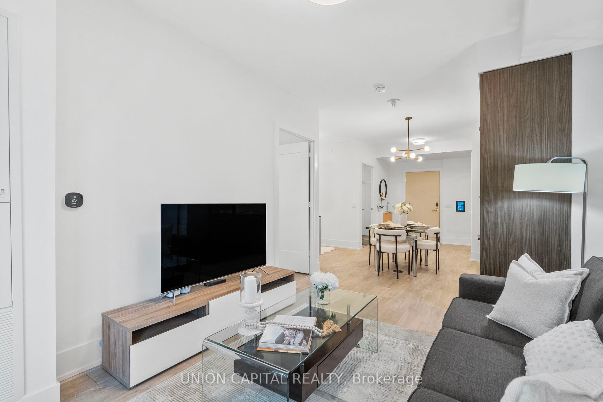 2 Bedrooms Condo at 480 Front, Toronto For sale