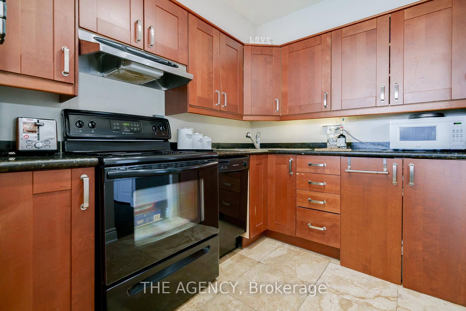2 Bedrooms Co-op at 5949 Yonge, Toronto For sale