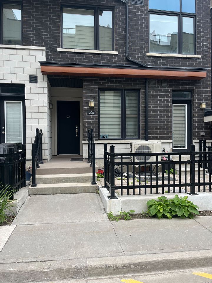 1555 Kingston