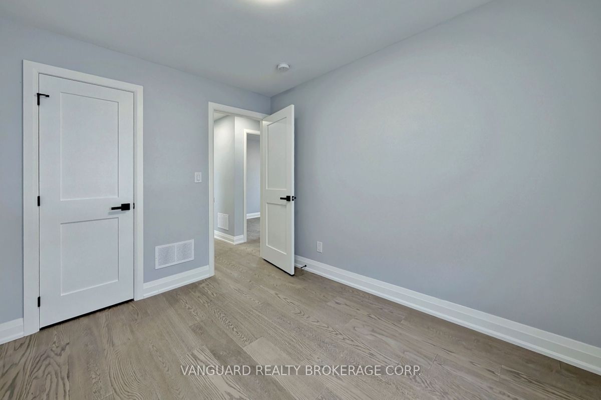 14 Bradfield Avenue