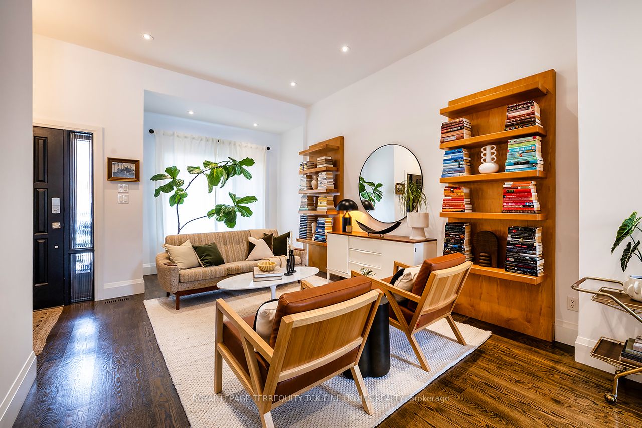 150 Lisgar Street, Toronto, ON M6J 3G3