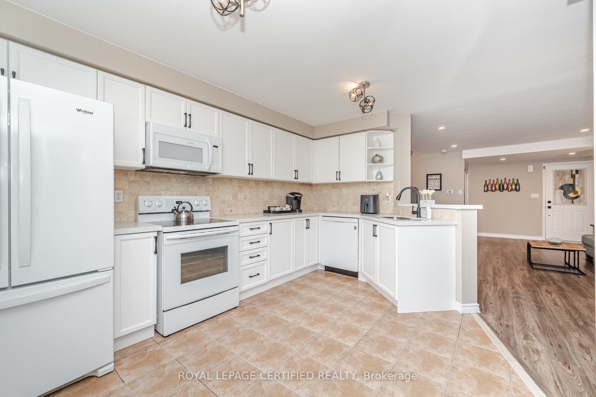 4 Hesketh Court
