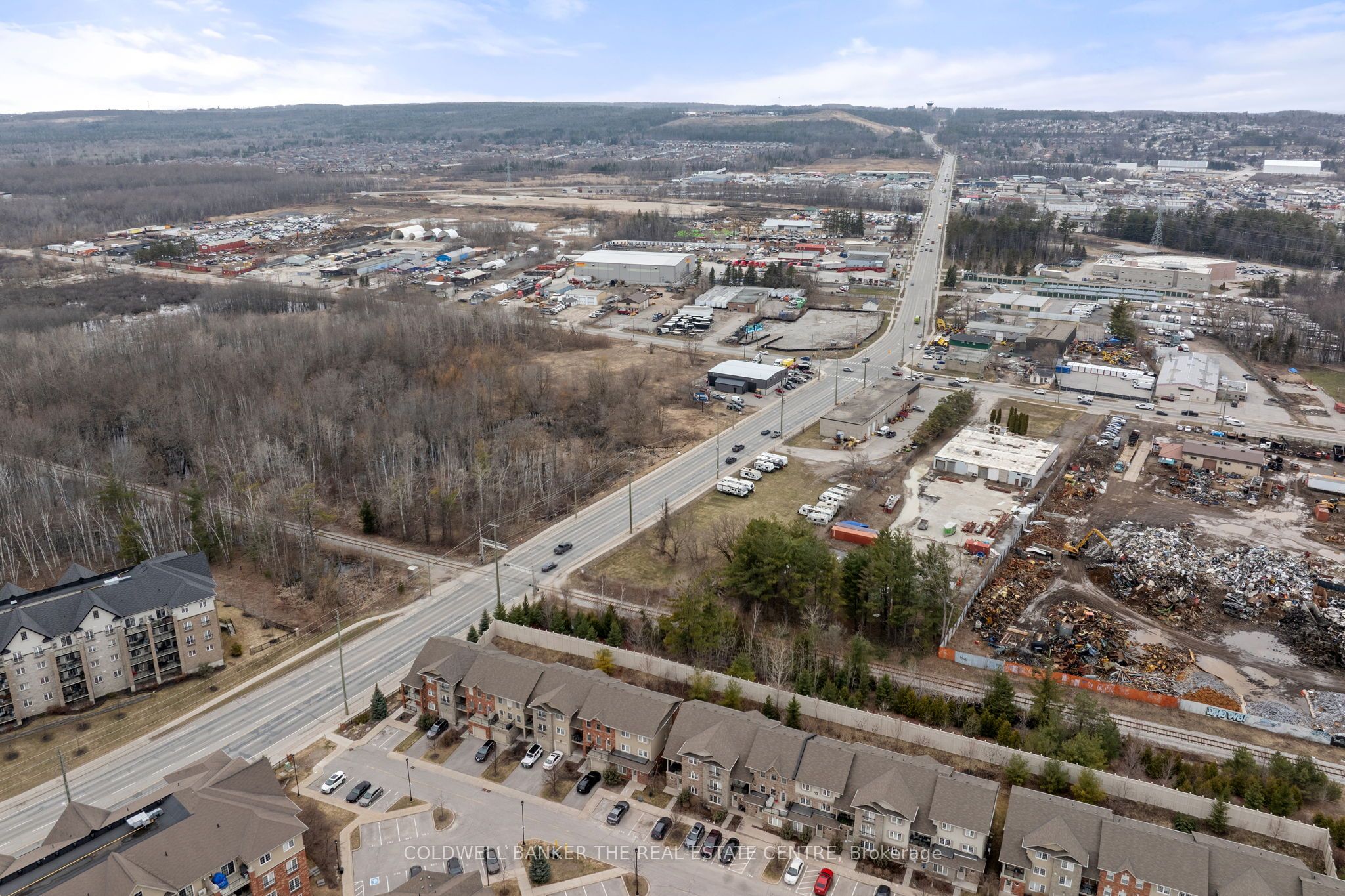#1 - 53 Ferndale Drive, Barrie, ON L4N 5W9