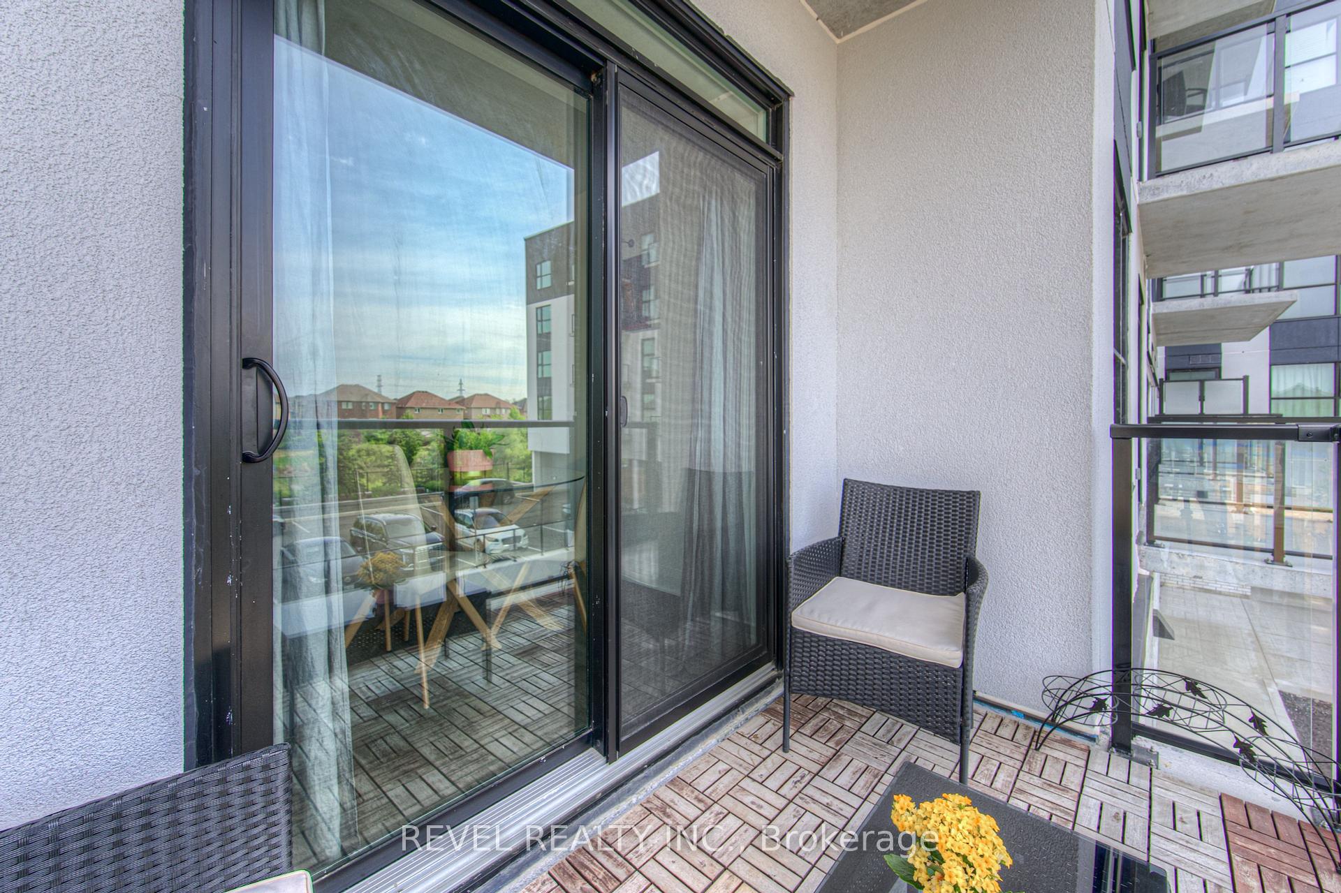 1 Bedroom Condo at 1936 Rymal, Hamilton For sale