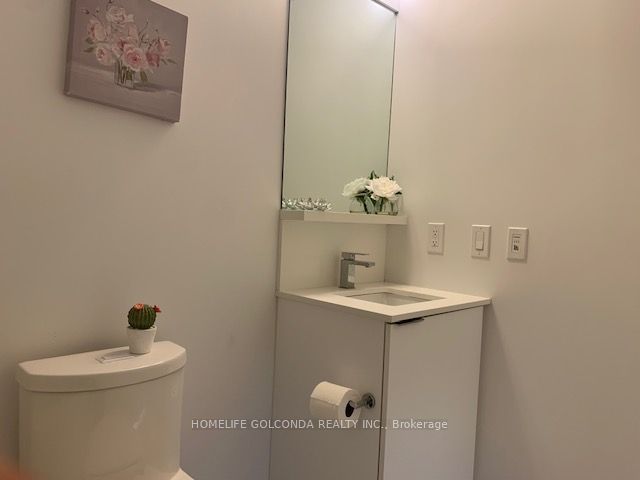 85 Wood Street, #2216
