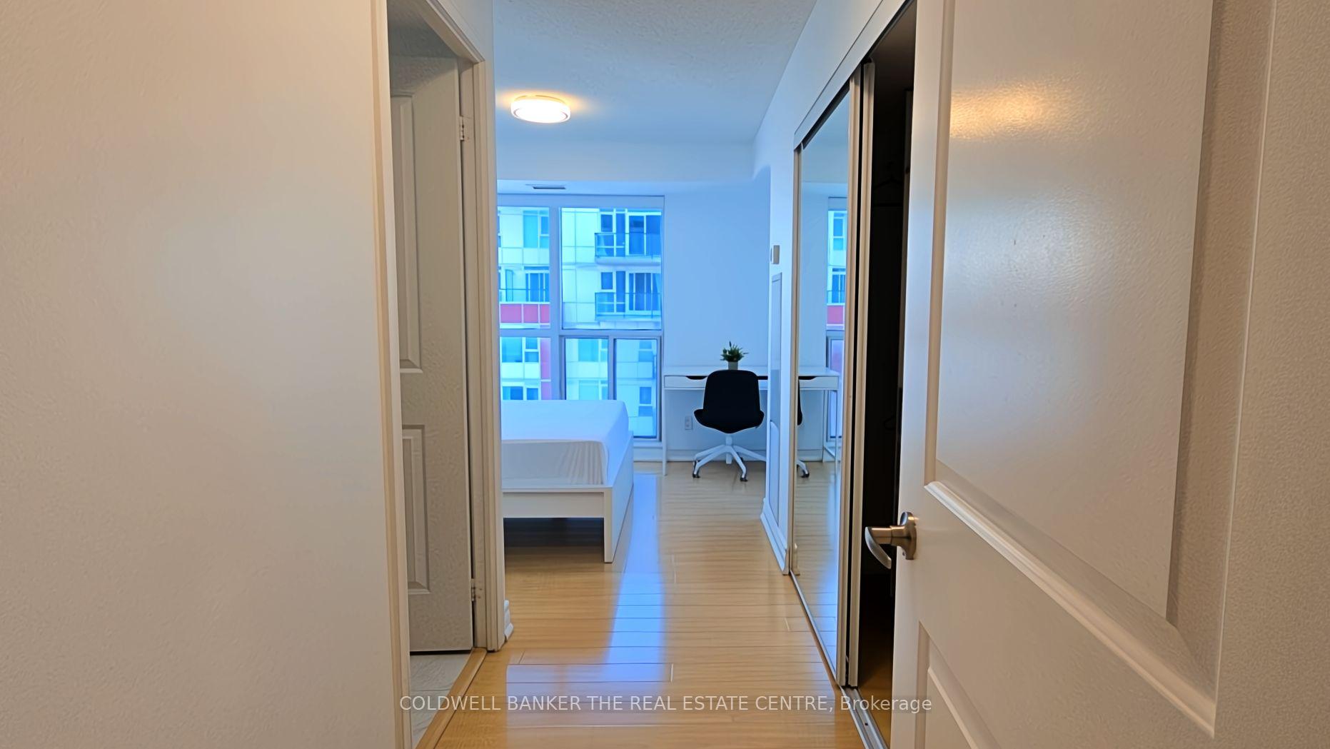 3 Bedrooms Condo at 50 Town Centre, Toronto For sale