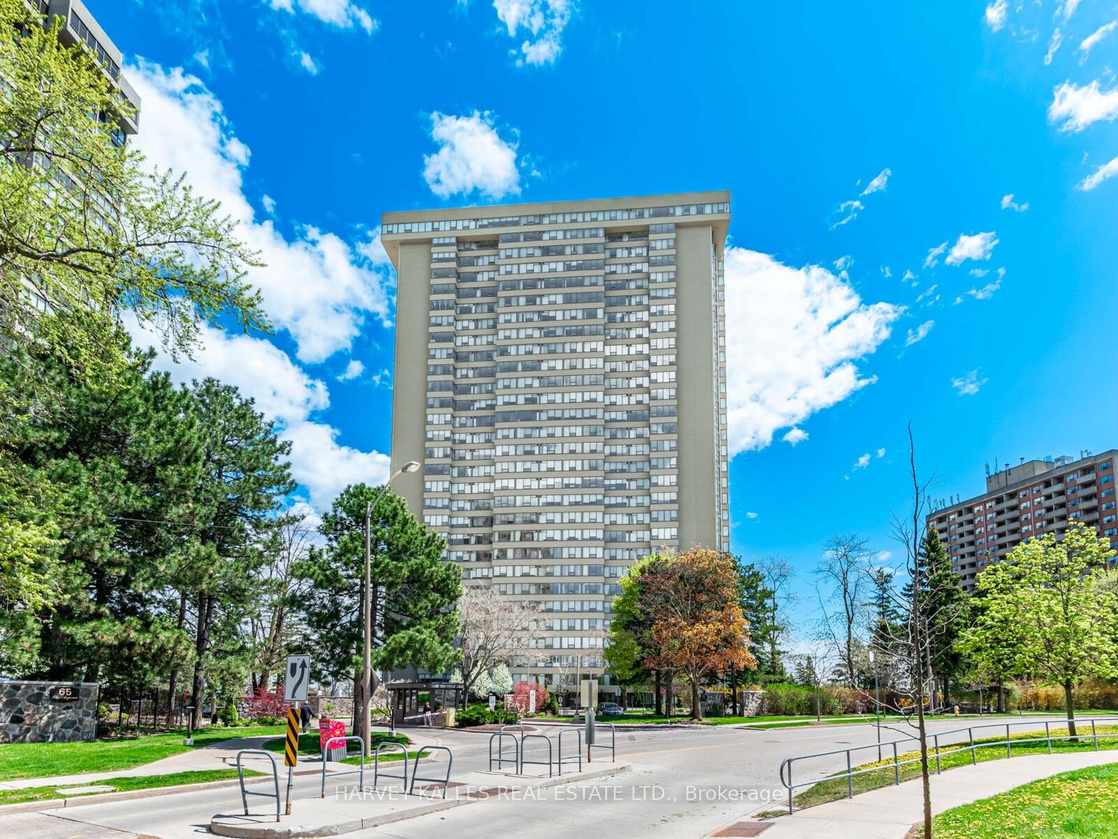3 Bedrooms Condo at 55 Skymark, Toronto For sale