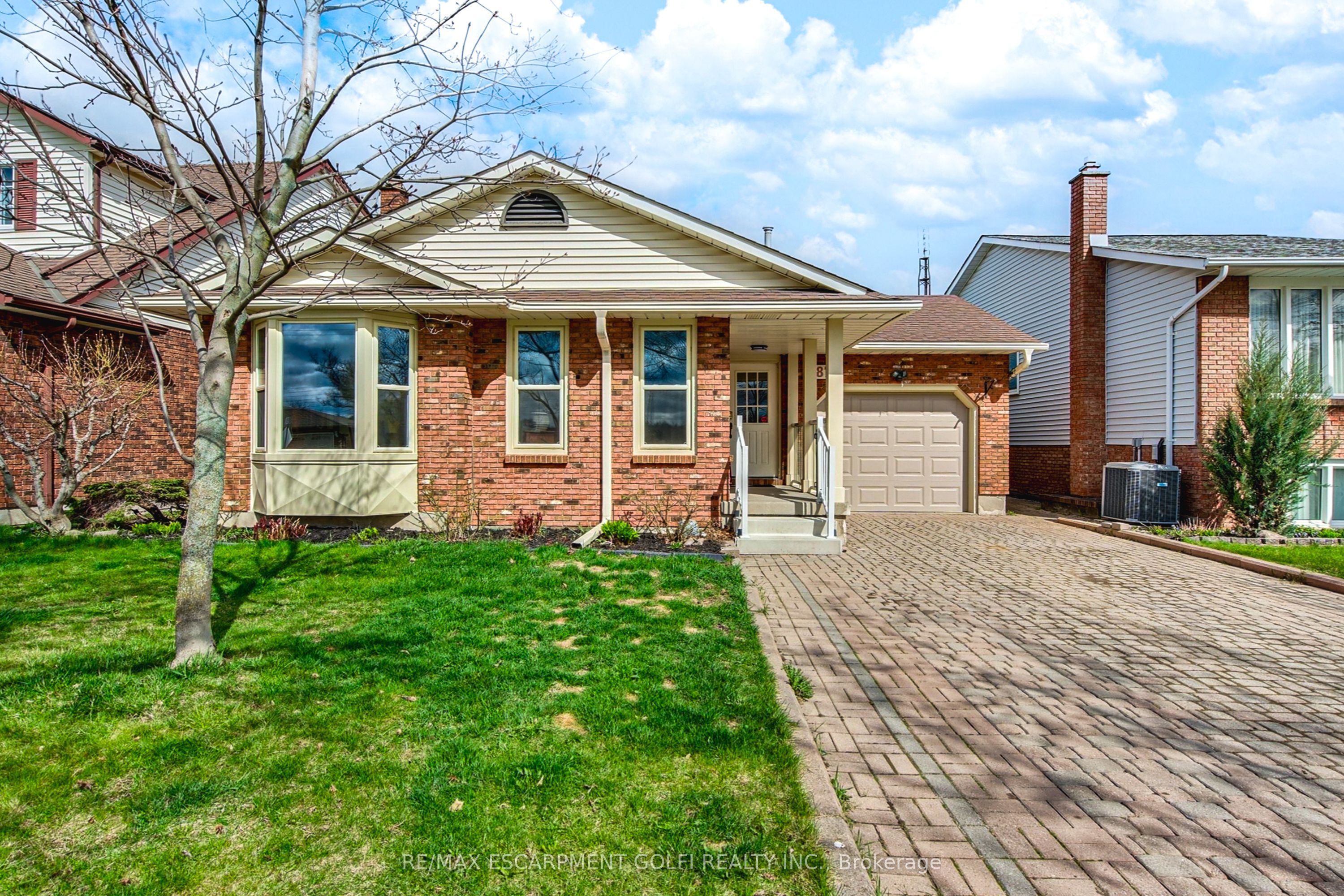87 ST. AUGUSTINE Drive, St. Catharines, ON L2P 3V7