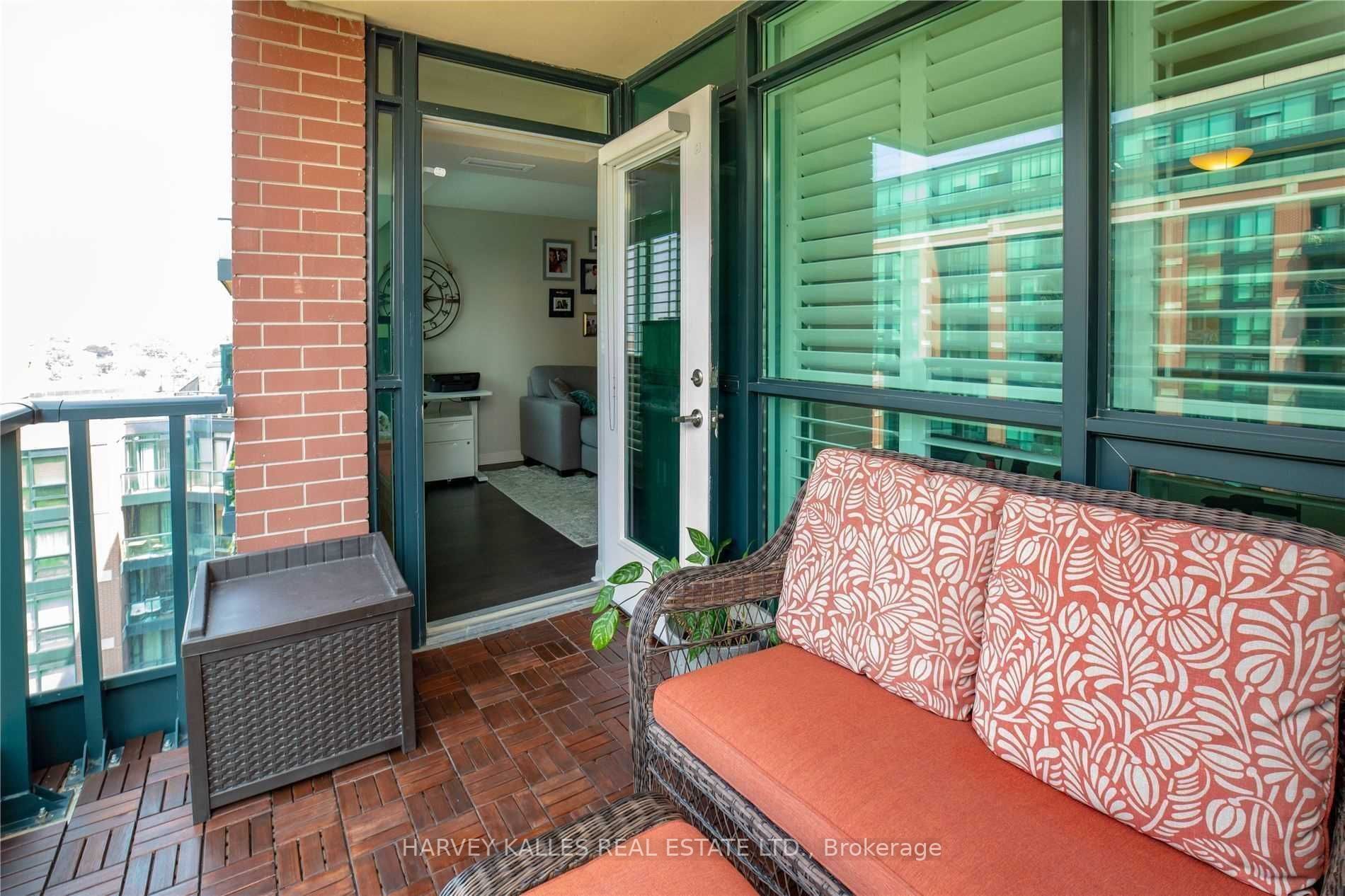 525 Wilson Avenue 812