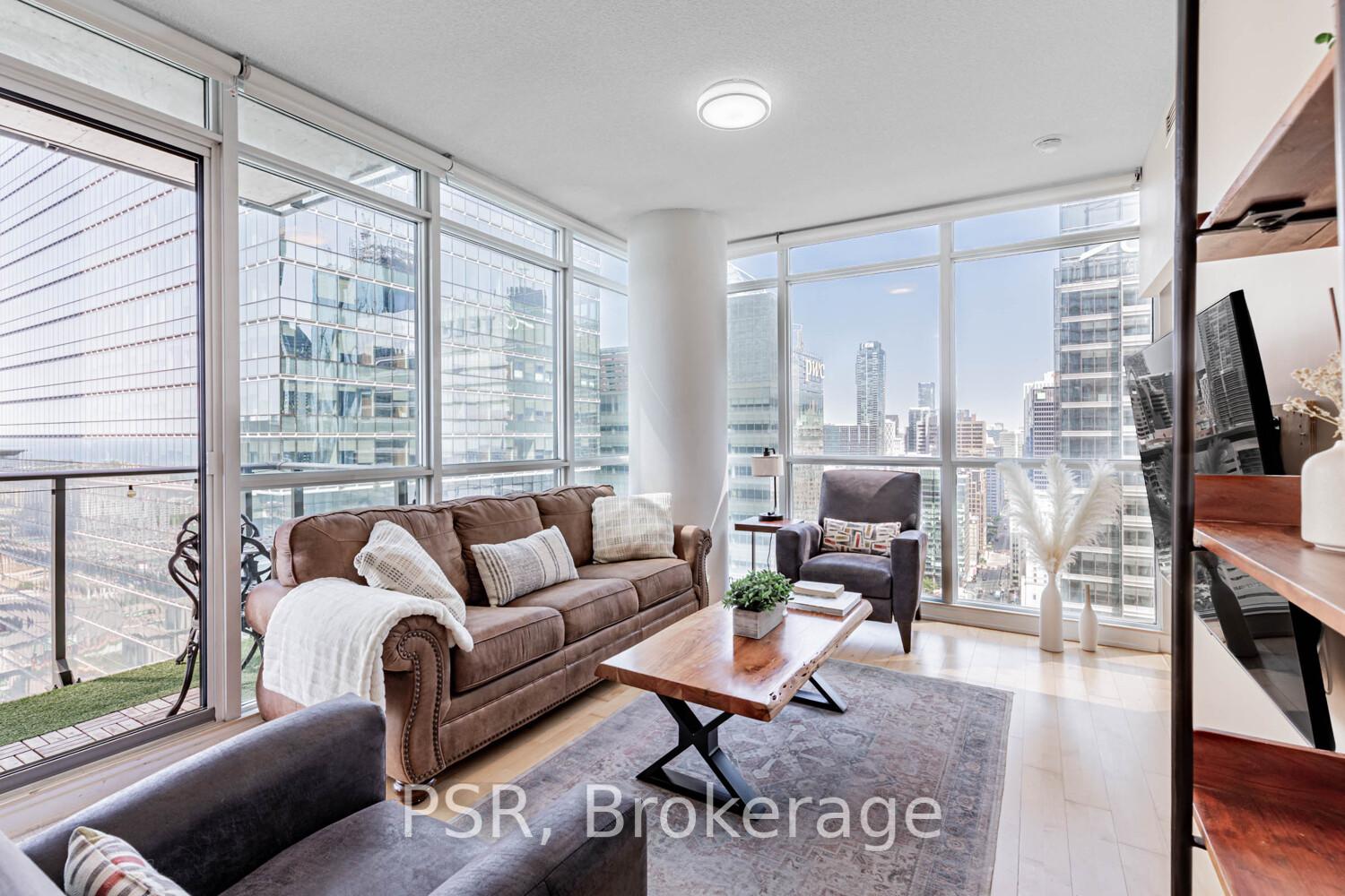 3 Bedrooms Condo at 55 Bremner, Toronto For sale