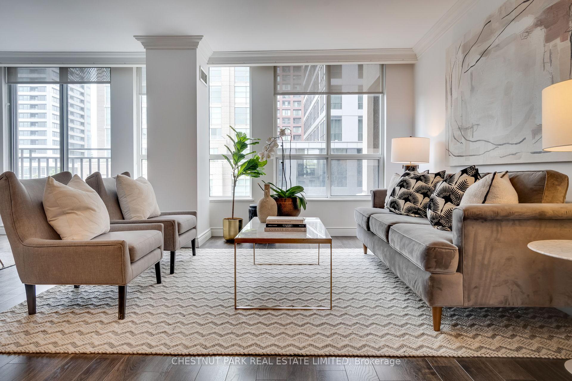 3 Bedrooms Condo at 388 Bloor, Toronto For sale