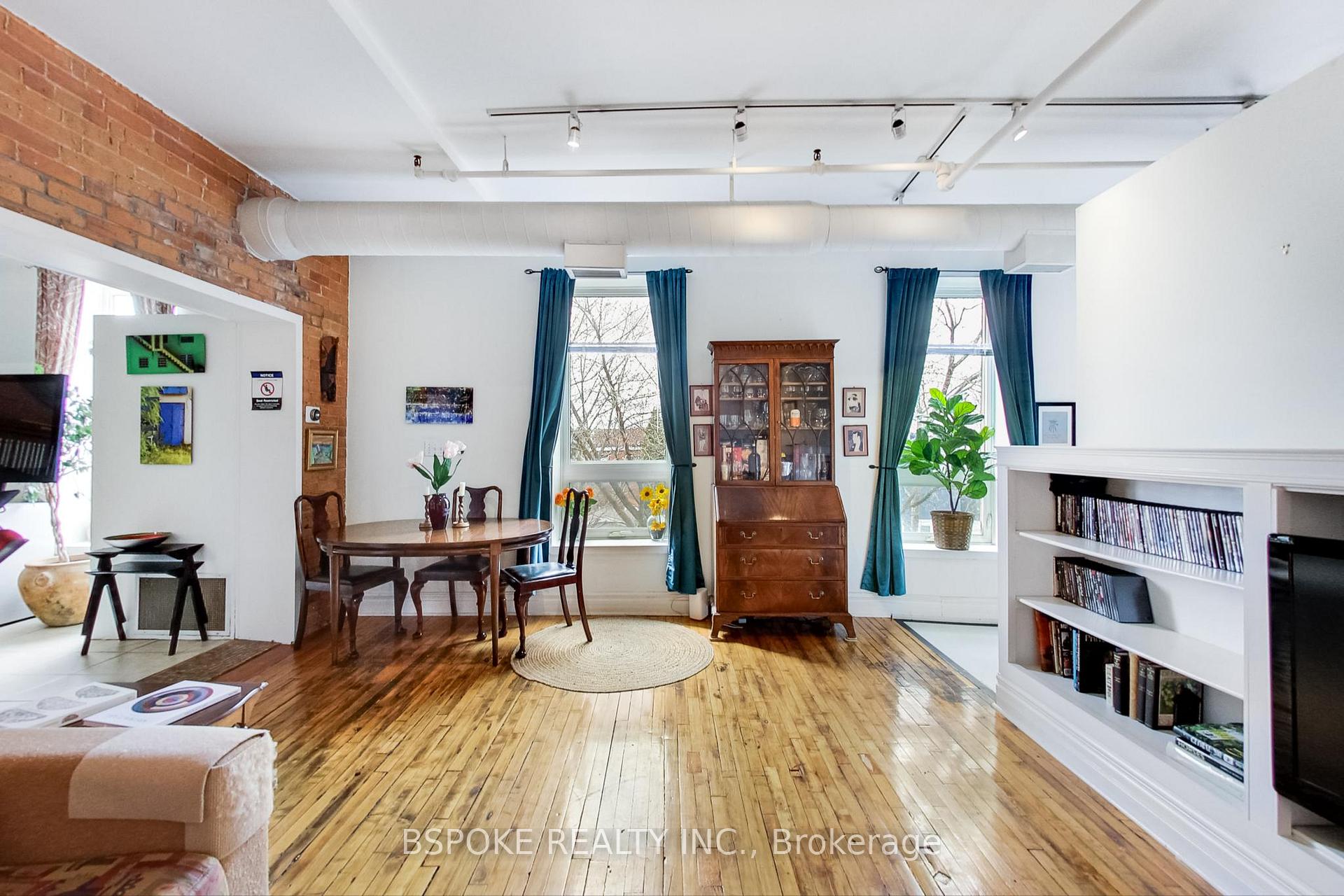 2 Bedrooms Condo at 121 Prescott, Toronto For sale