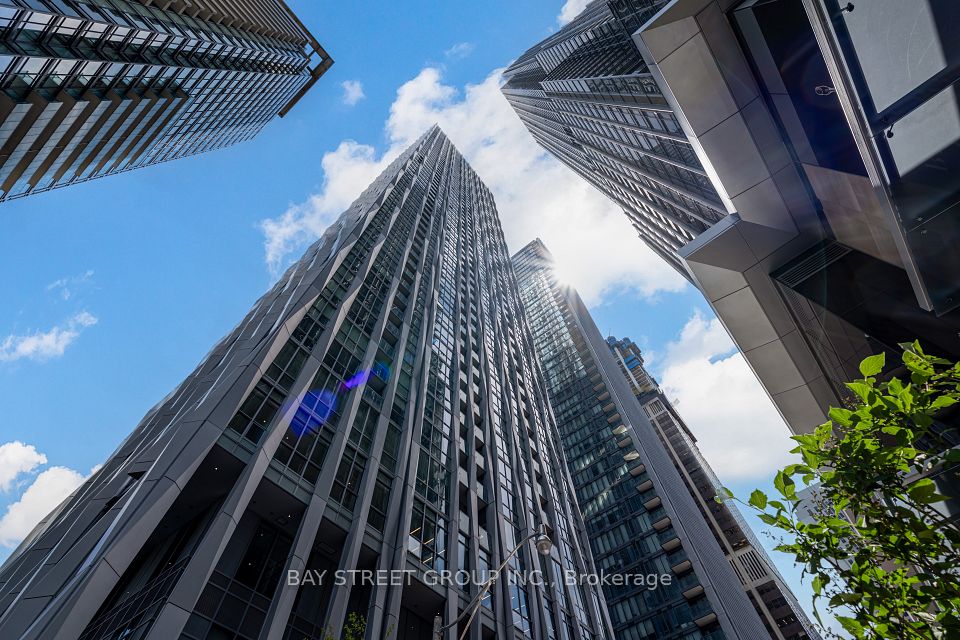 1 Yorkville