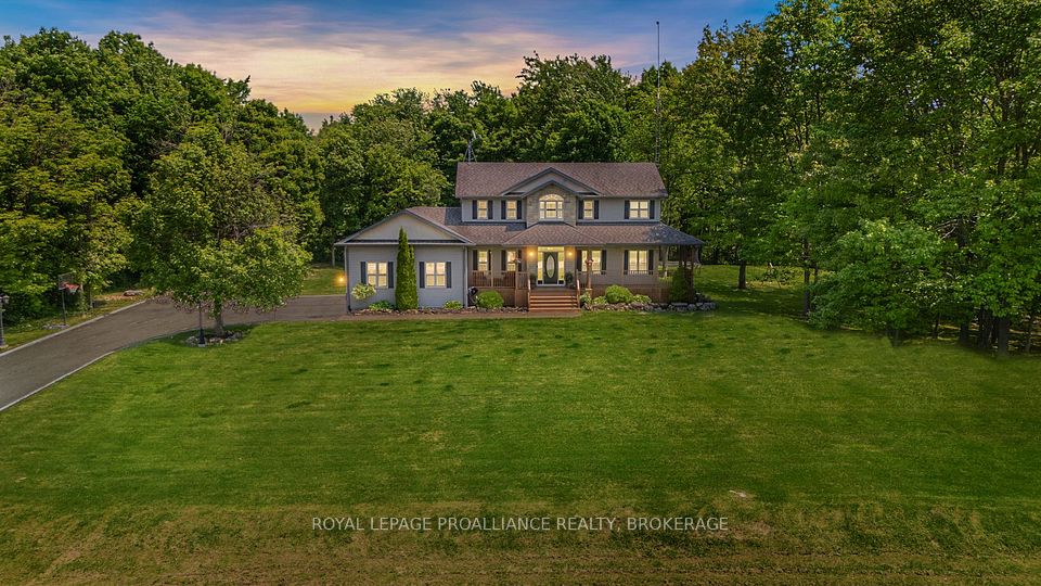10 Owen Avenue, Front of Leeds & Seeleys Bay, ON K7G 2V4