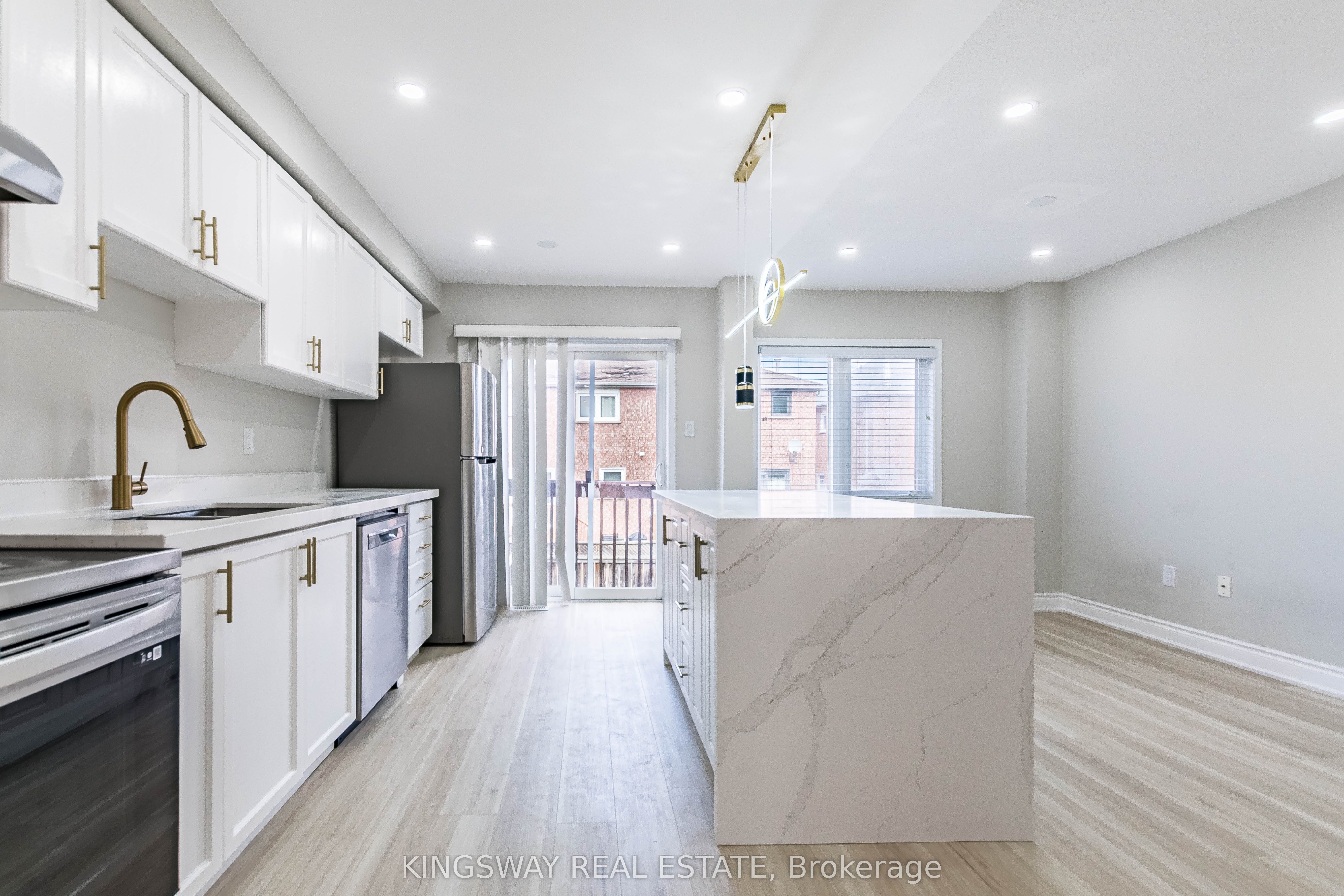 5821 Tiz Road, Mississauga Hurontario