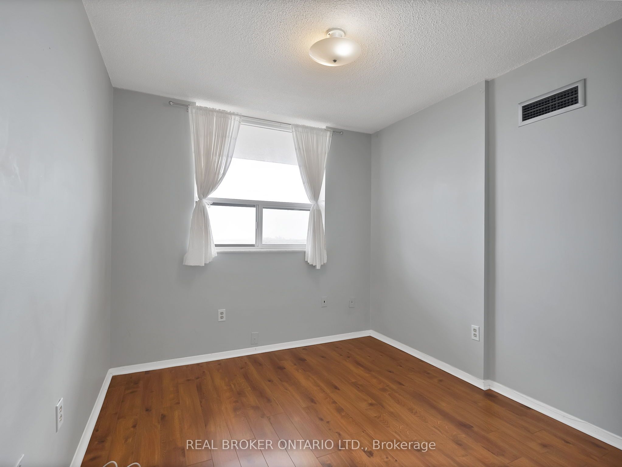 3 Lisa Street, #1103