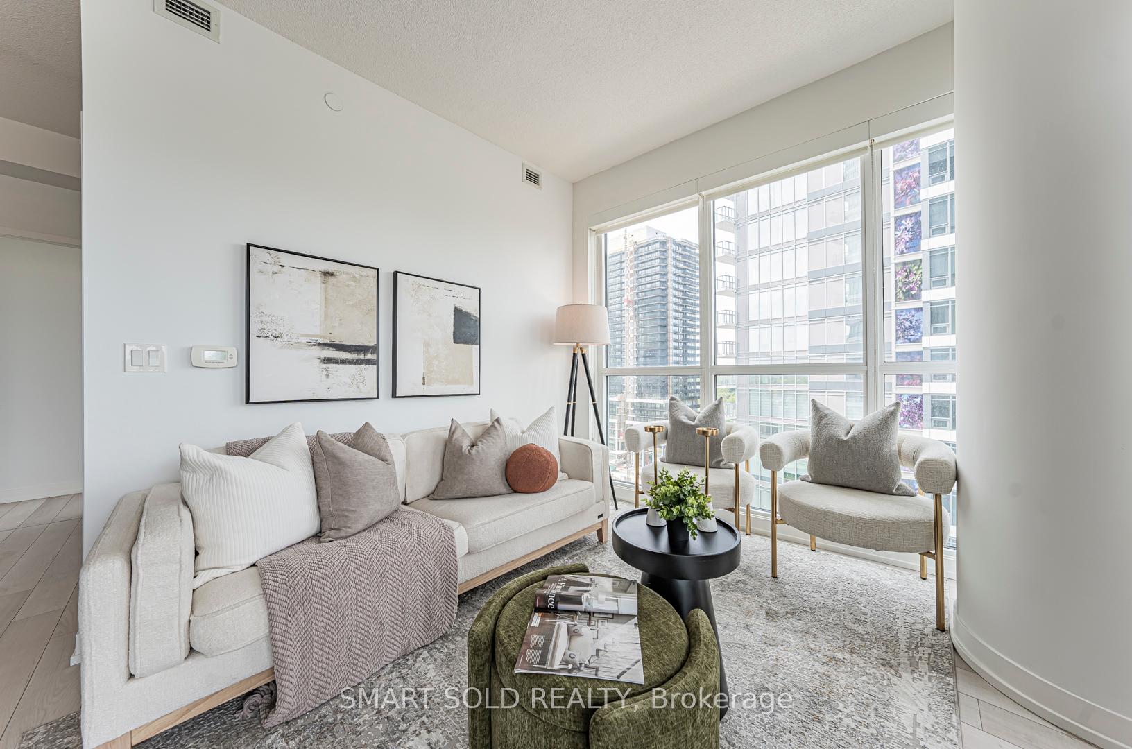 2 Bedrooms Condo at 117 Mcmahon, Toronto For sale