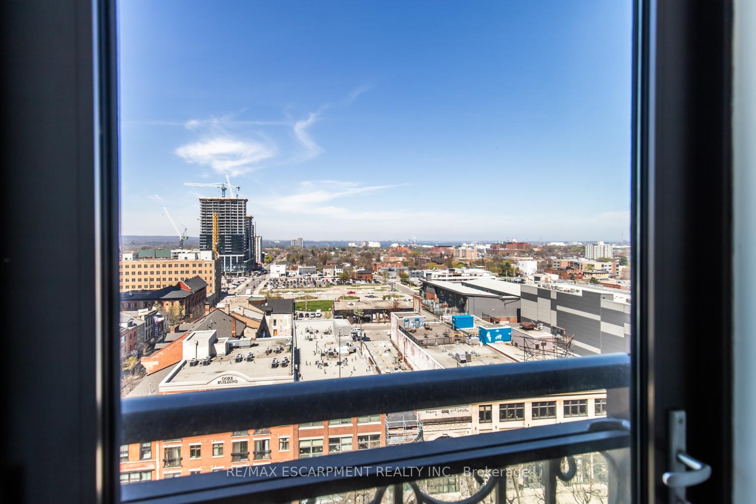 1 Bedroom Condo at 112 King,  Hamilton For sale