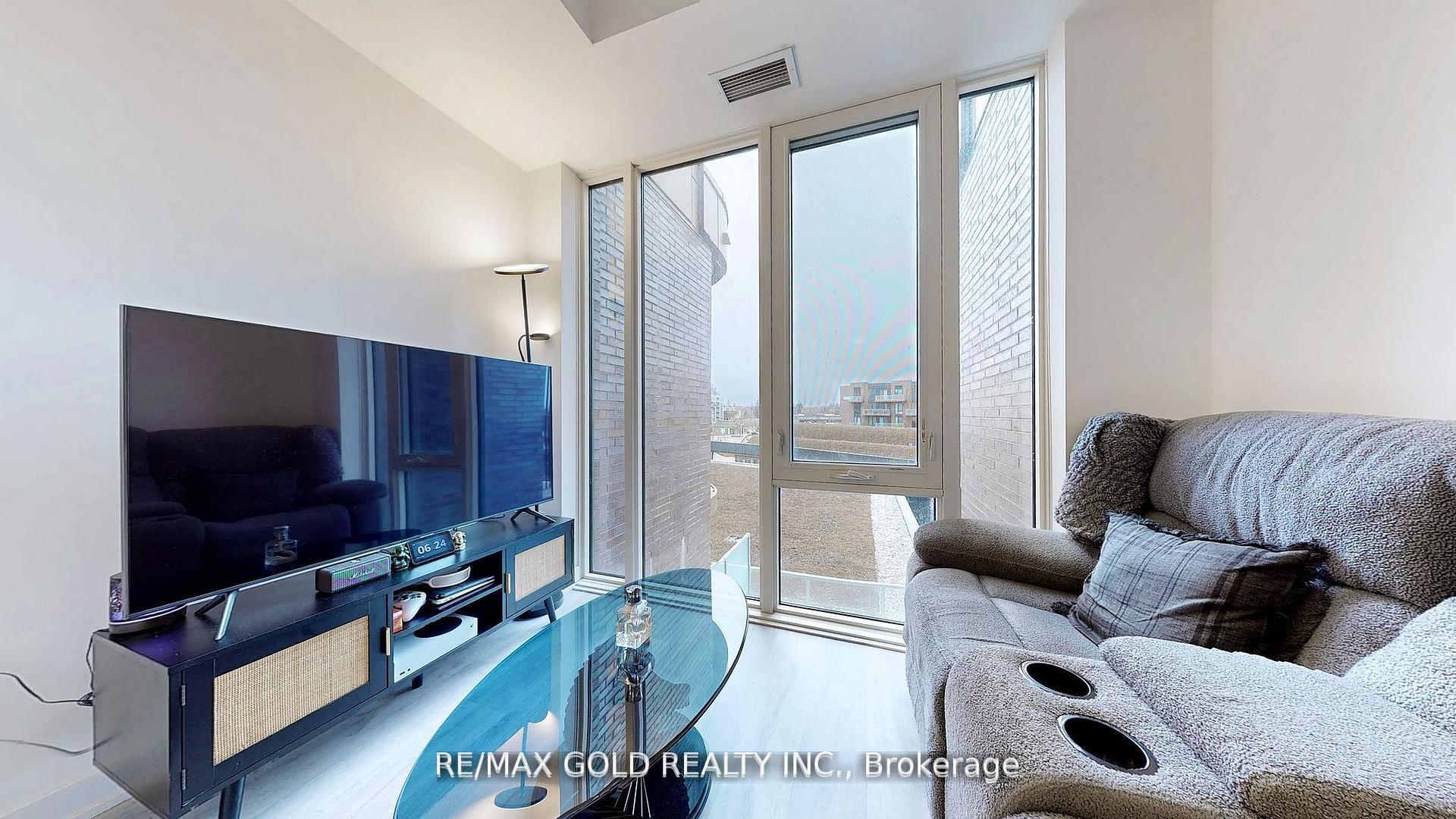 1 Bedroom Condo at 220 Missinnihe, Mississauga For sale