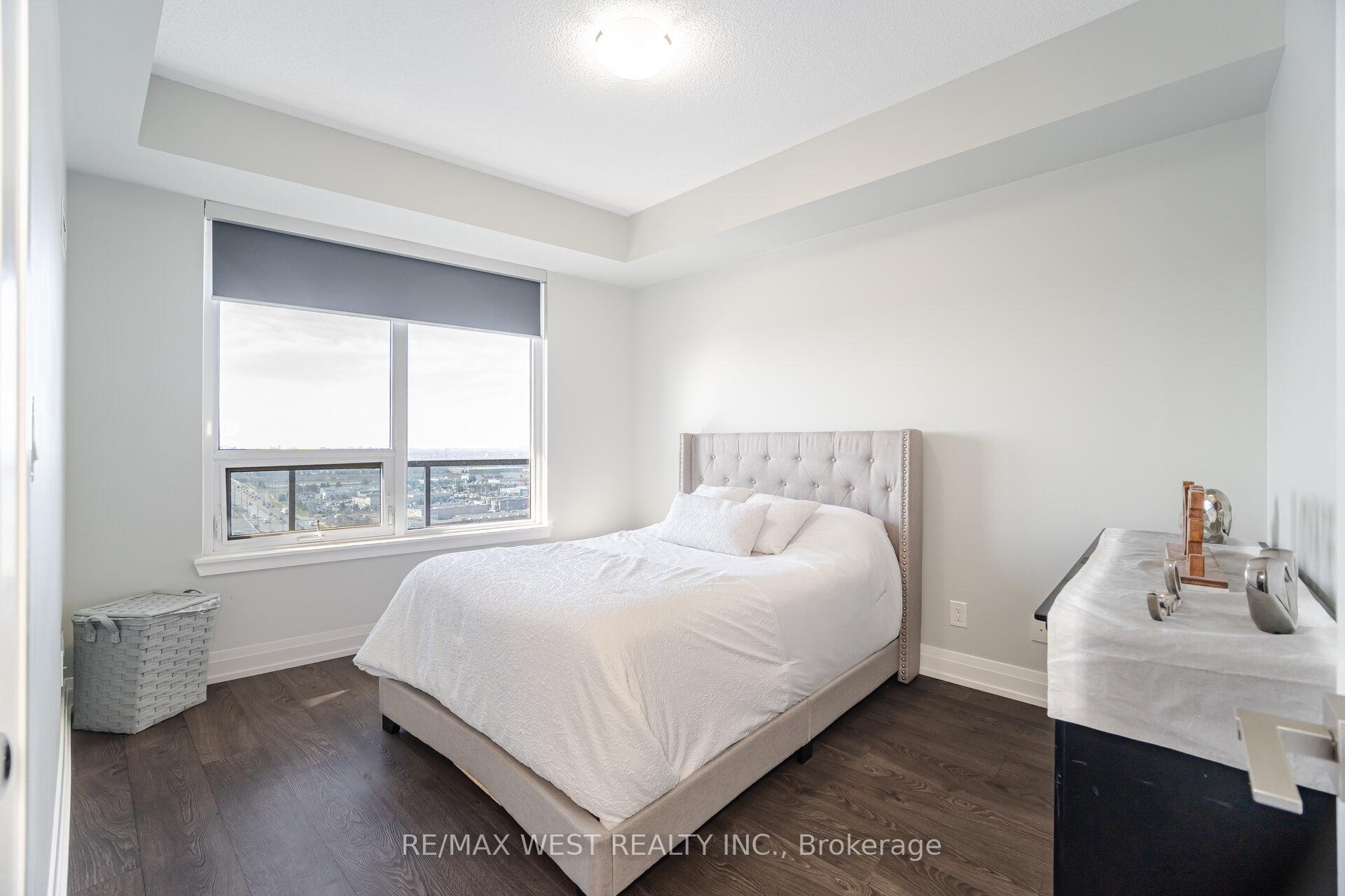 1 Bedroom Condo at 3700 Highway 7, Vaughan For sale