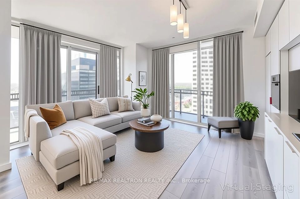 8 Eglinton