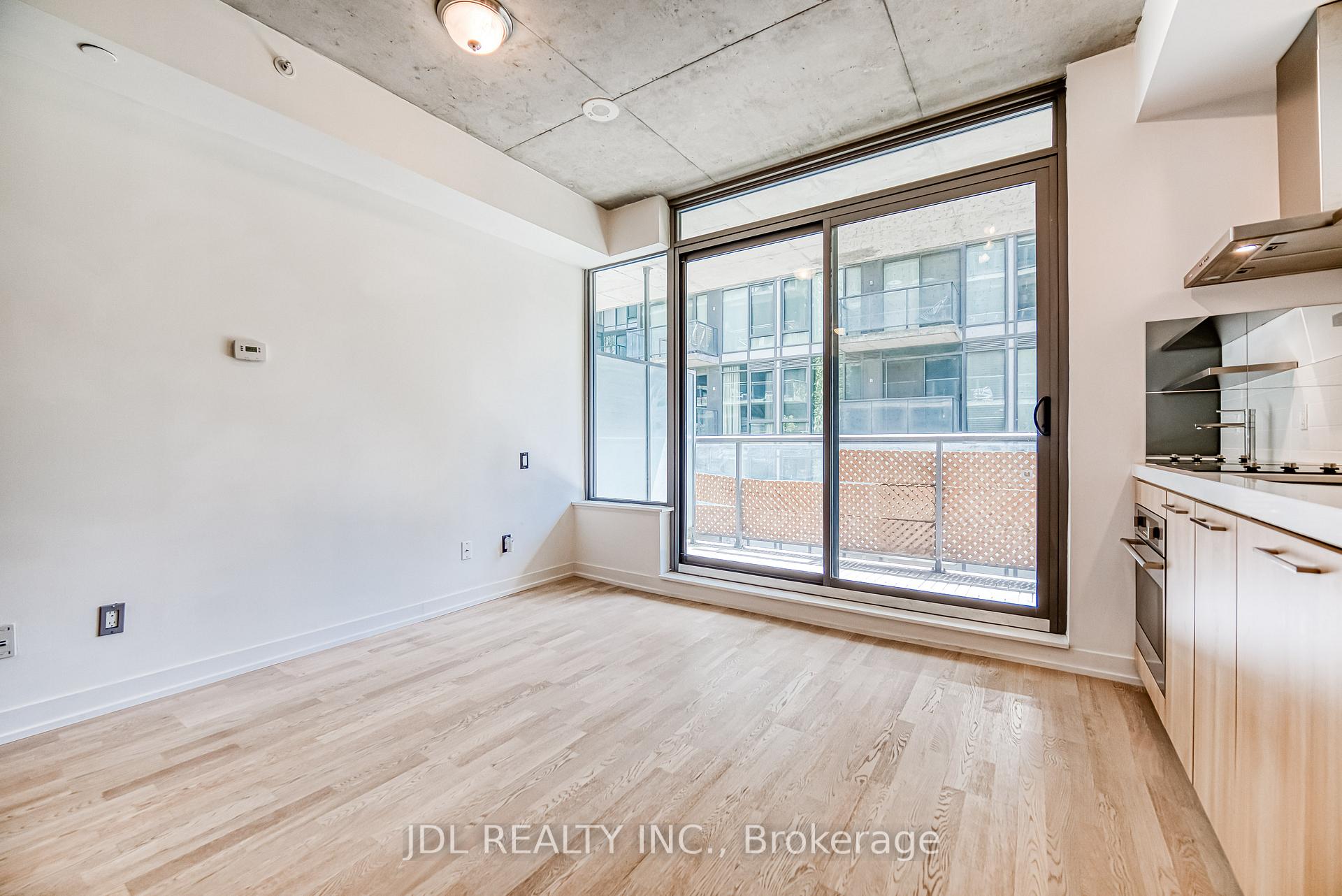 1 Bedroom Condo at 461 Adelaide, Toronto For sale