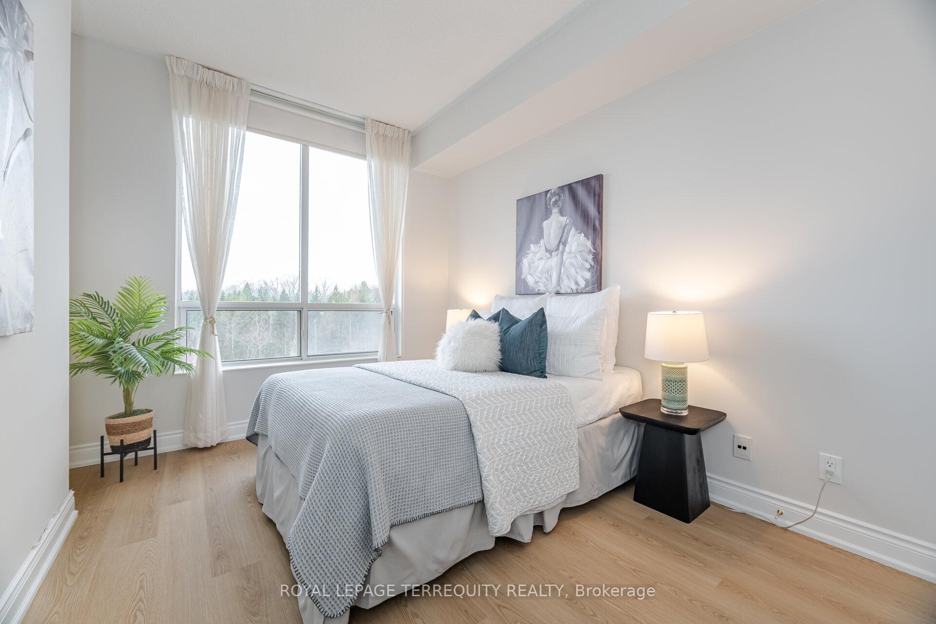 2 Bedrooms Condo at 1101 Leslie,  Toronto For sale