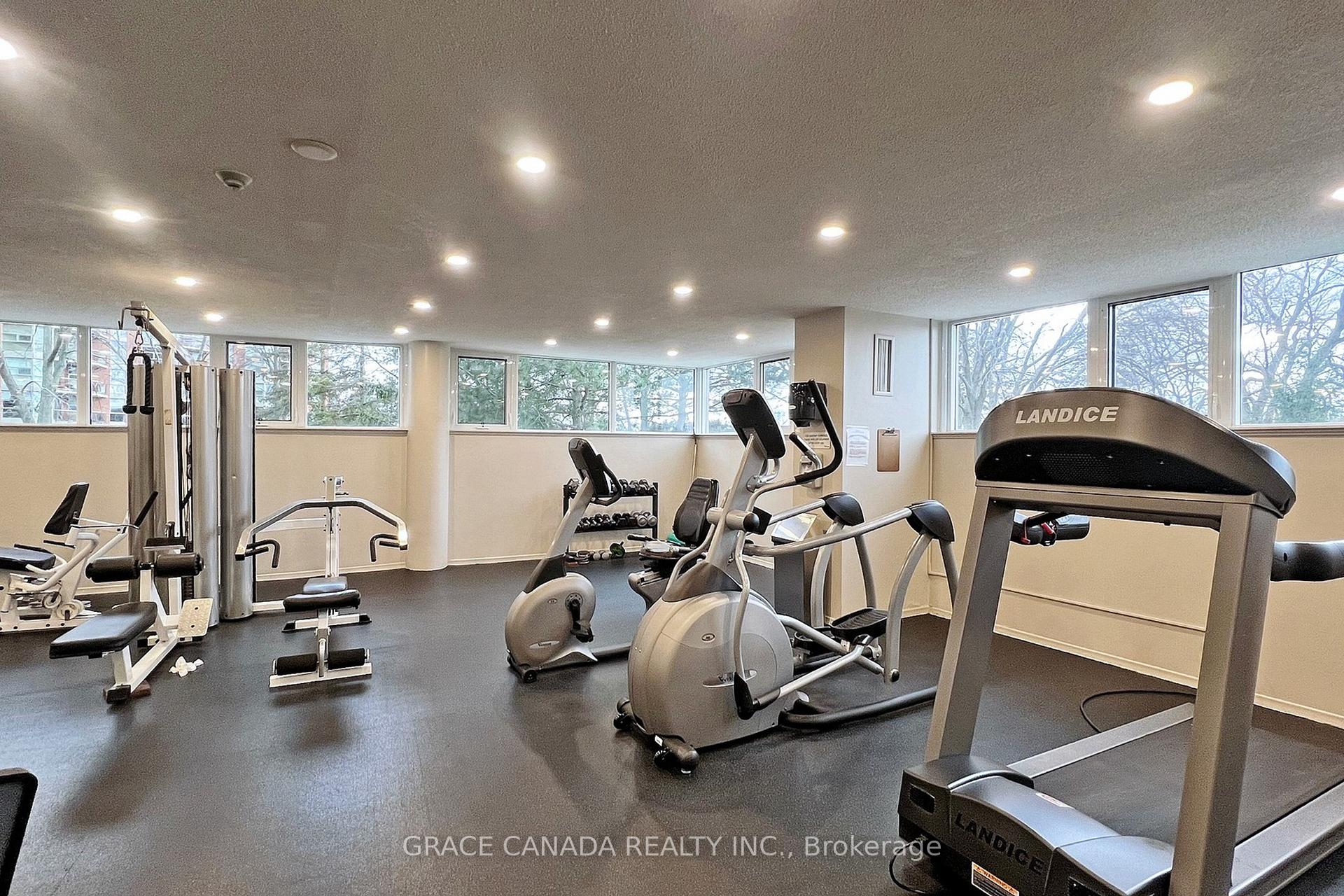 2 Bedrooms Condo at 10 Dean Park, Toronto For sale