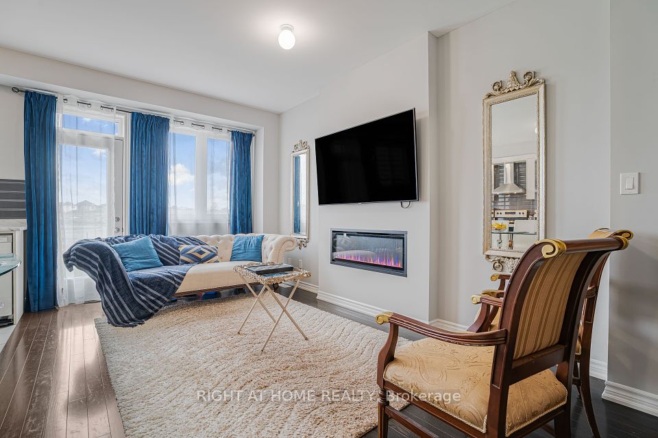 192 Closson Drive, Whitby, ON L1P 0M6