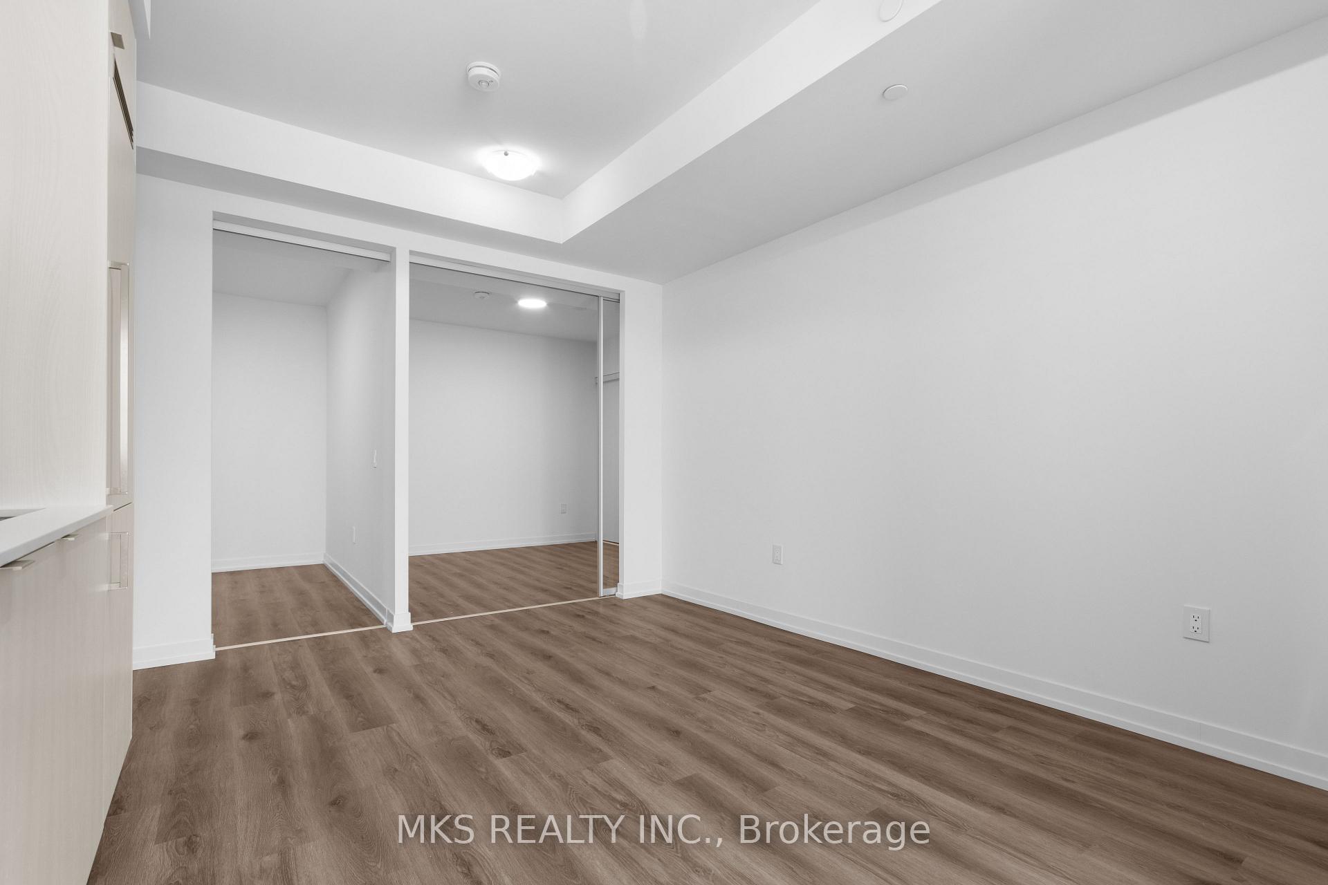 3 Bedrooms Condo at 138 Downes,  Toronto For sale