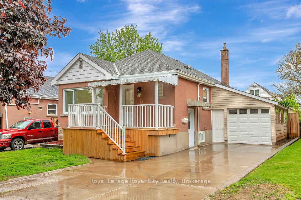 379 East 27th