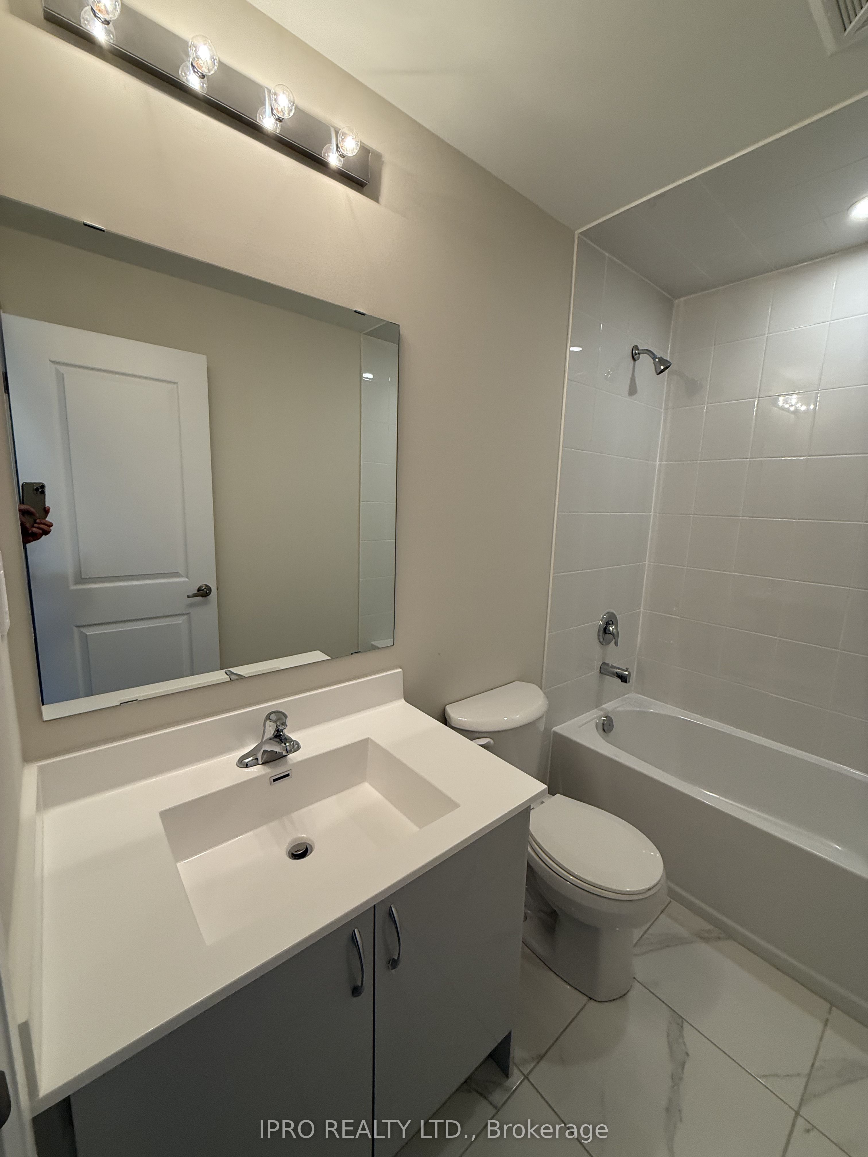 #115 - 1581 Rose Way, Milton, ON L9E 1N4