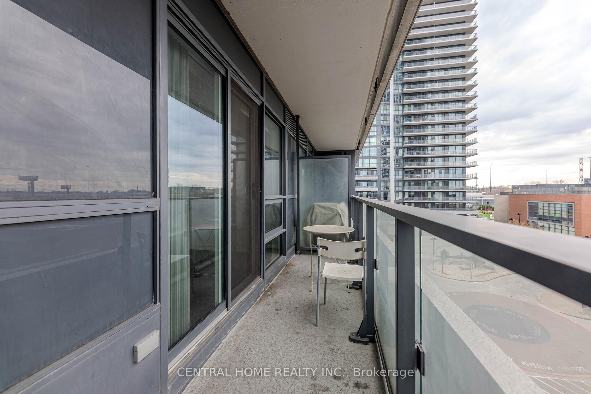 2 Bedrooms Condo at 2220 Lake Shore,  Toronto For sale