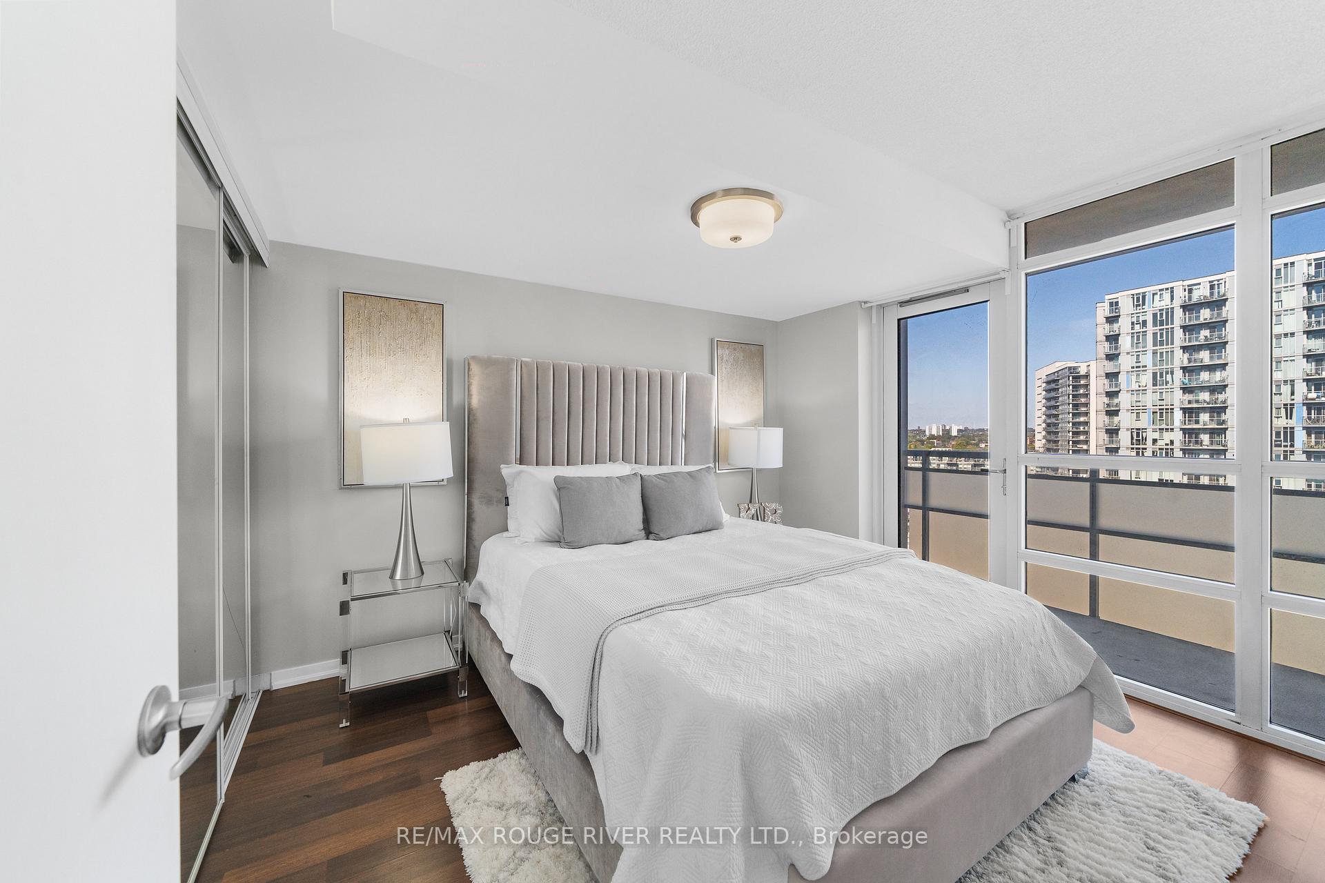 2 Bedrooms Condo at 38 Joe Shuster,  Toronto For sale