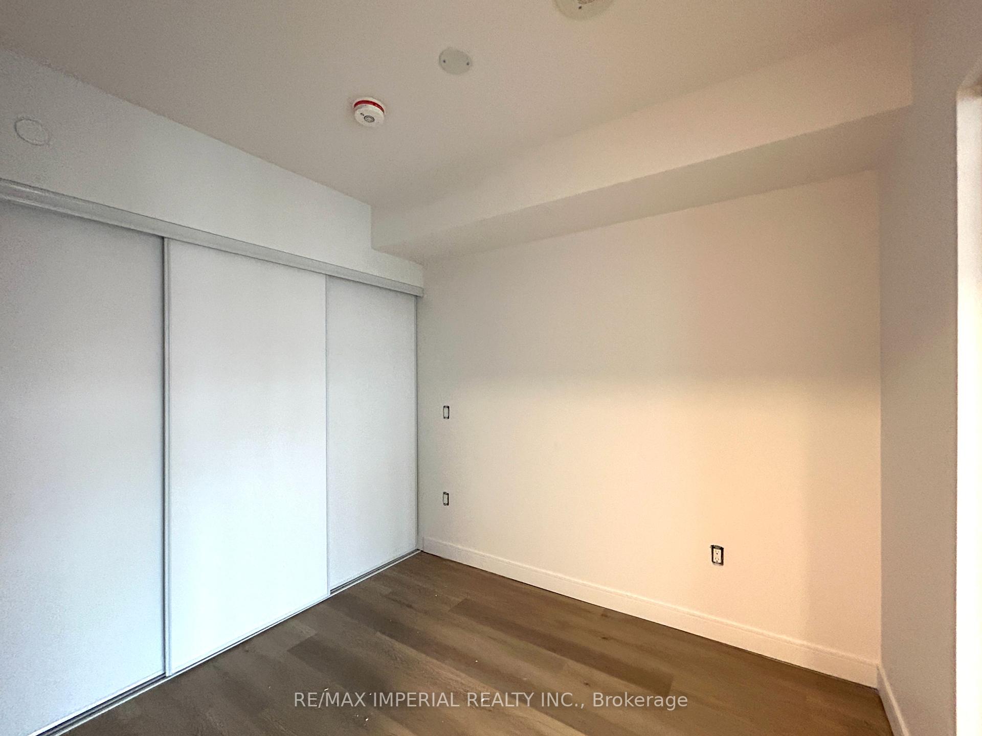 2 Bedrooms Condo at 1 Jarvis, Hamilton For sale