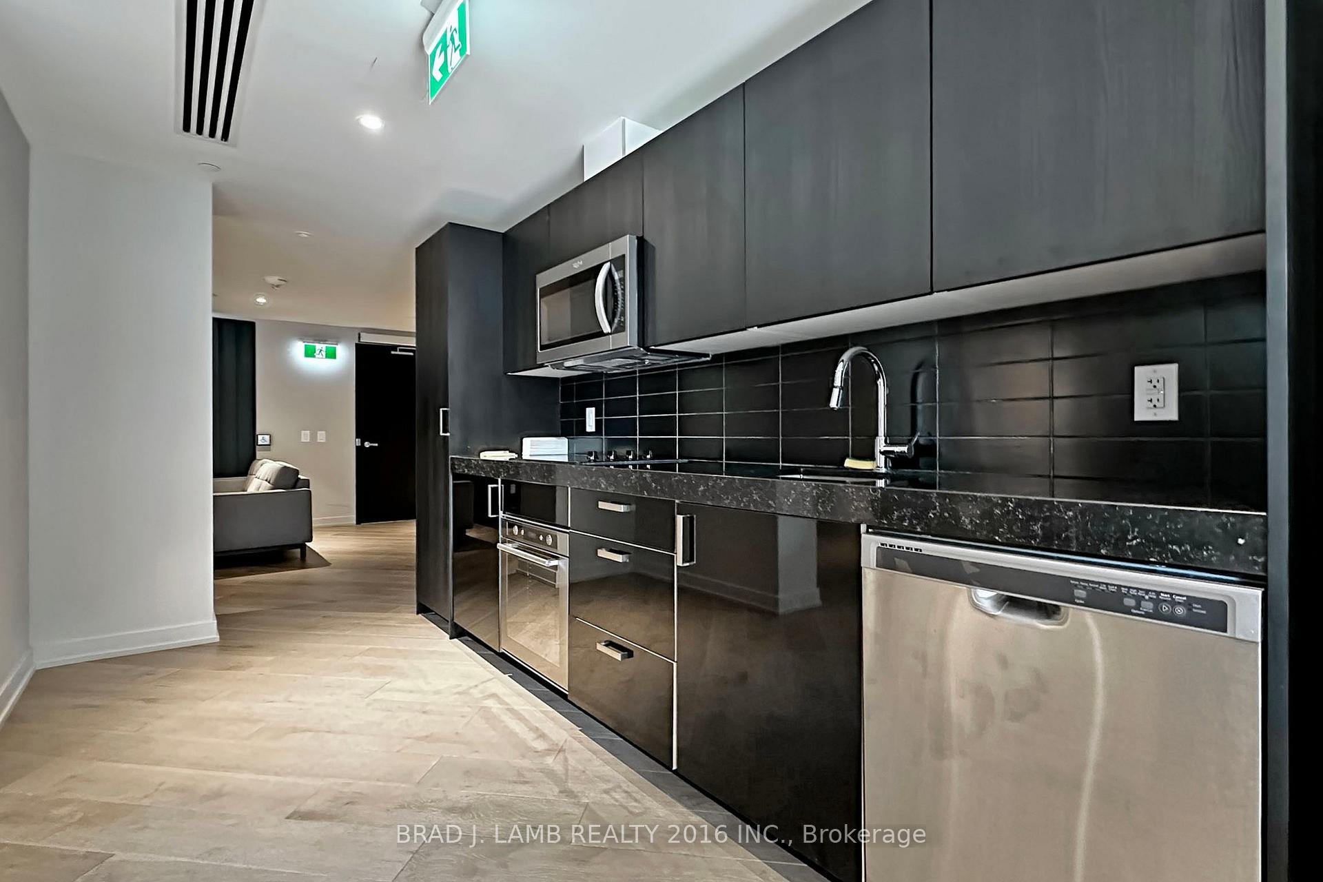 2 Bedrooms Condo at 458 Richmond, Toronto For sale