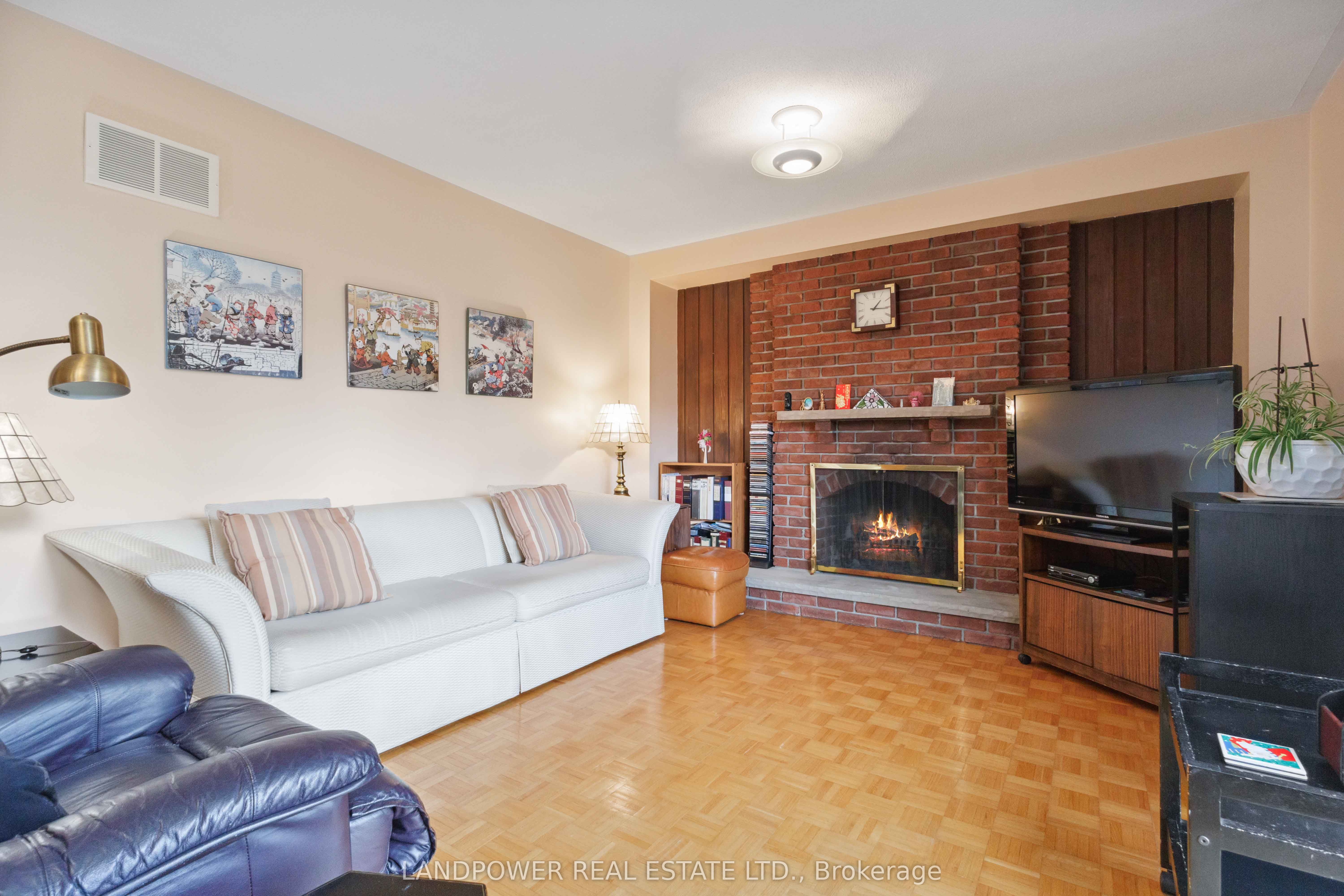 851 Huntingwood Drive